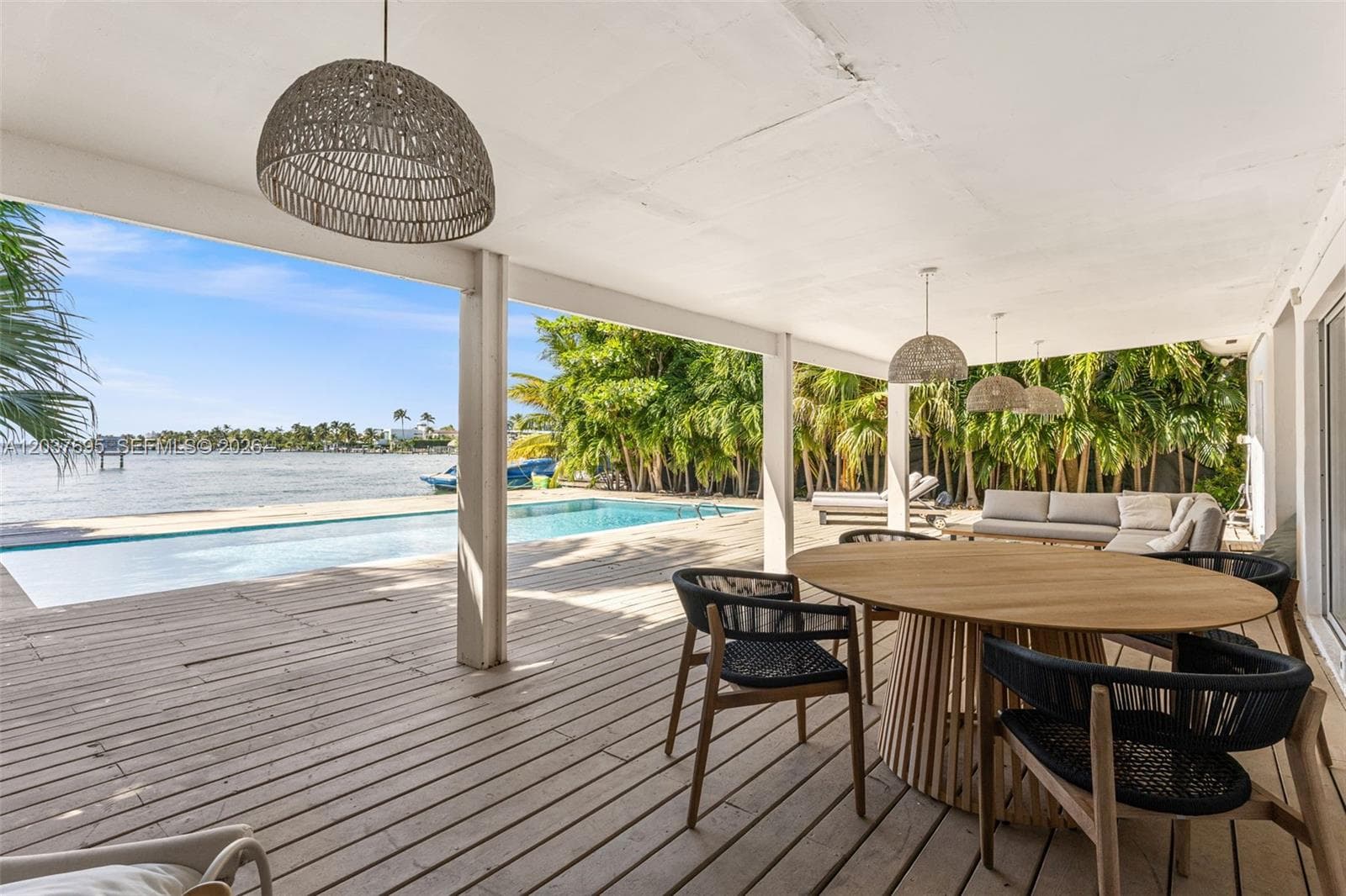 8220 Hawthorne Ave, Miami Beach, FL 33141 — zdjęcie 4