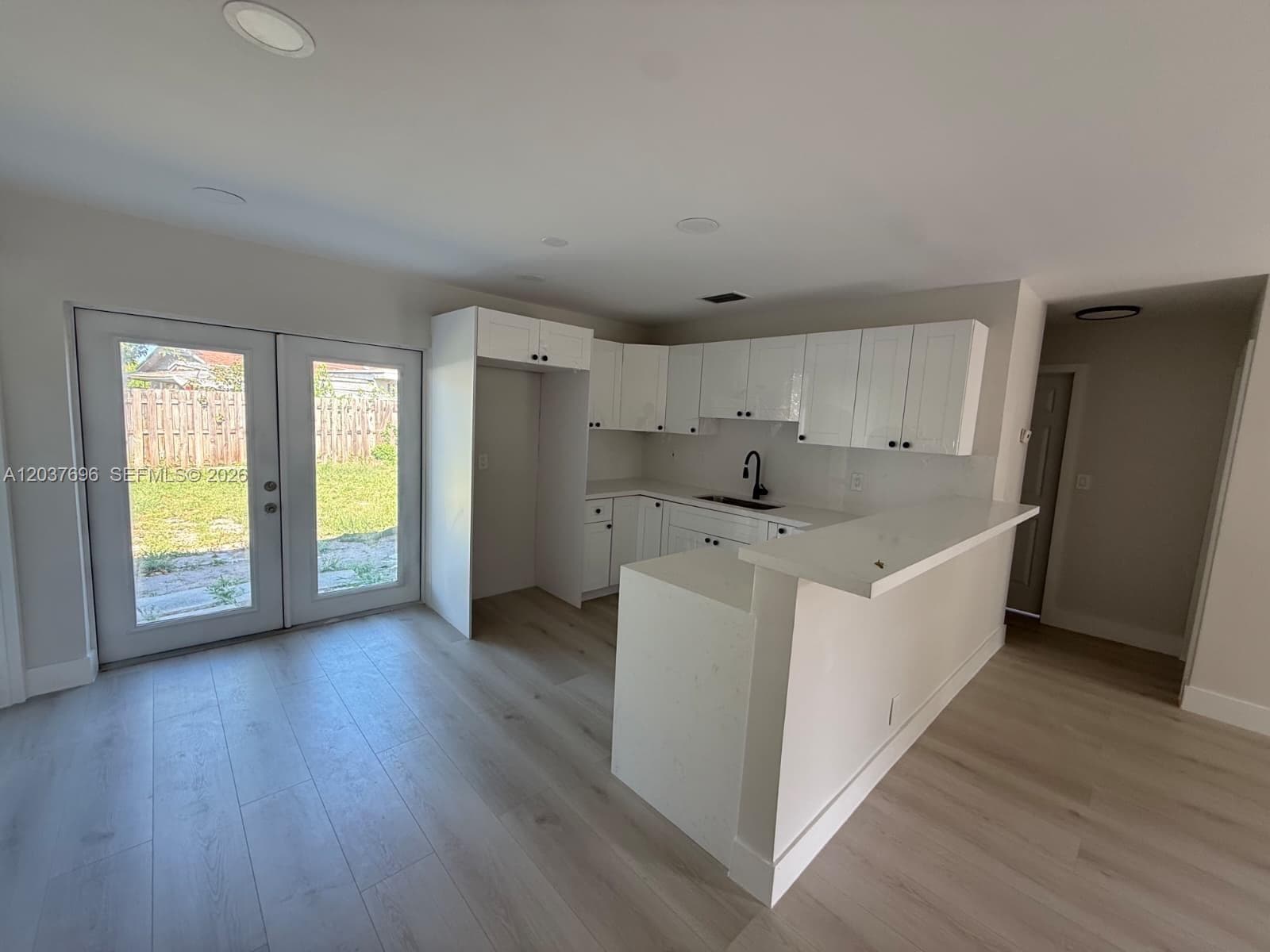 1700 SW 69th Ter, North Lauderdale, FL 33068 — zdjęcie 4