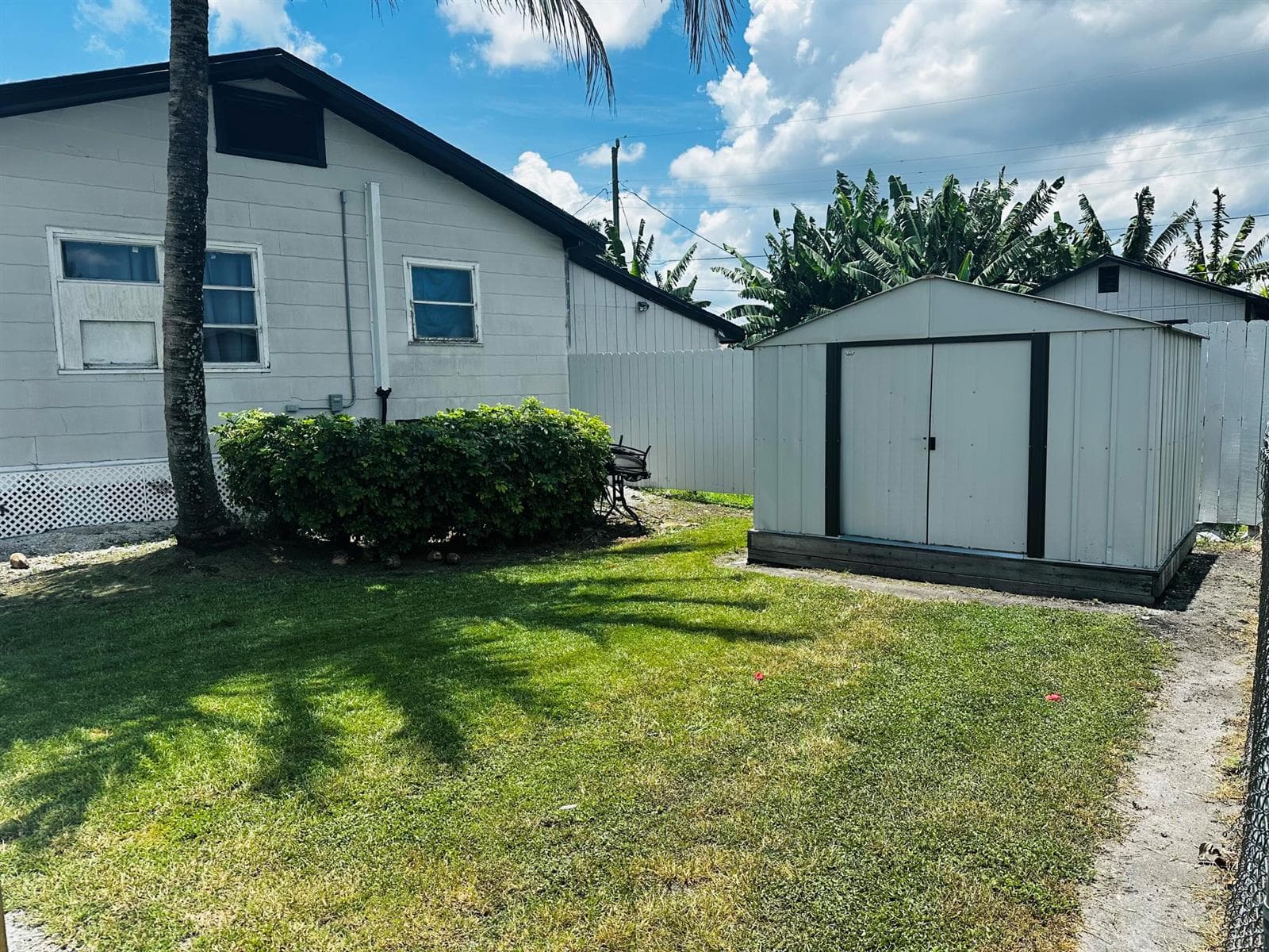 566 SE 7th Drive, Belle Glade, FL 33430 — zdjęcie 2