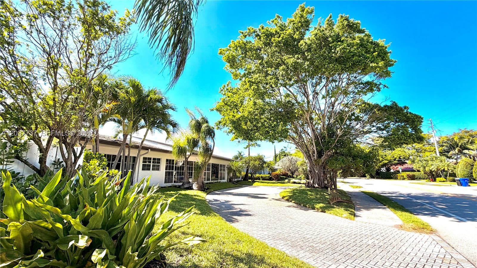 2409 Bayview Dr, Fort Lauderdale, FL 33305 — zdjęcie 2