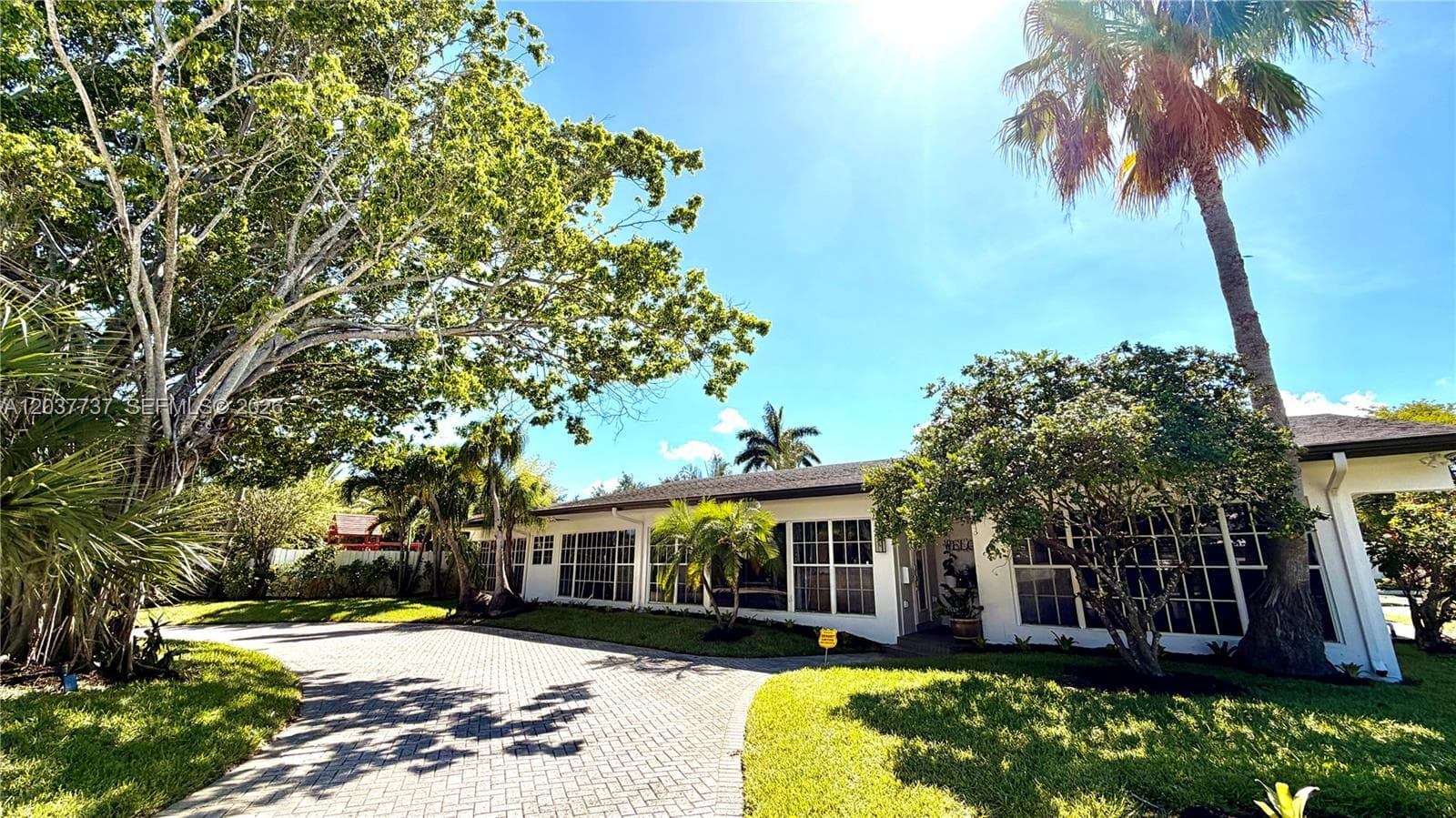 2409 Bayview Dr, Fort Lauderdale, FL 33305 — zdjęcie 3