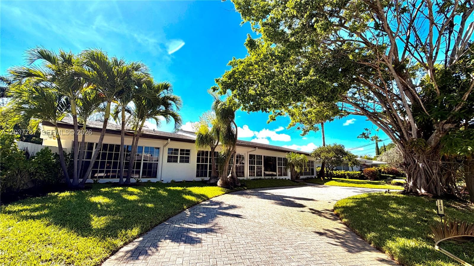2409 Bayview Dr, Fort Lauderdale, FL 33305 — zdjęcie 4