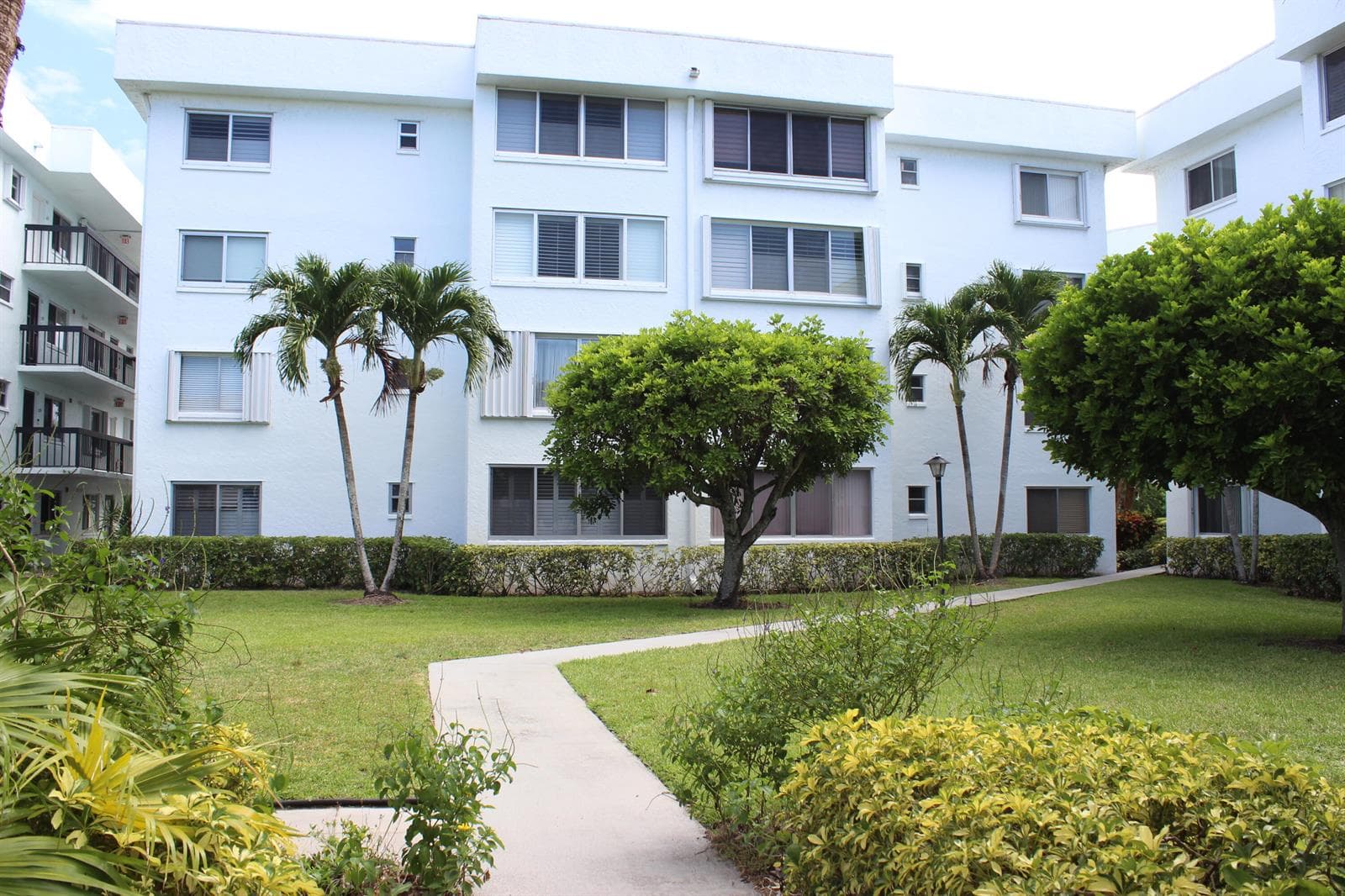 6698 N 10th Ave Avenue N # 218, Lake Worth, FL 33467 — zdjęcie 2