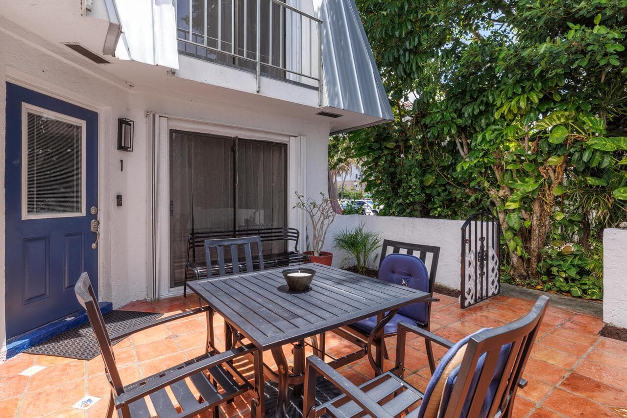 106 Linda Lane # 1, Palm Beach Shores, FL 33404 — zdjęcie 2