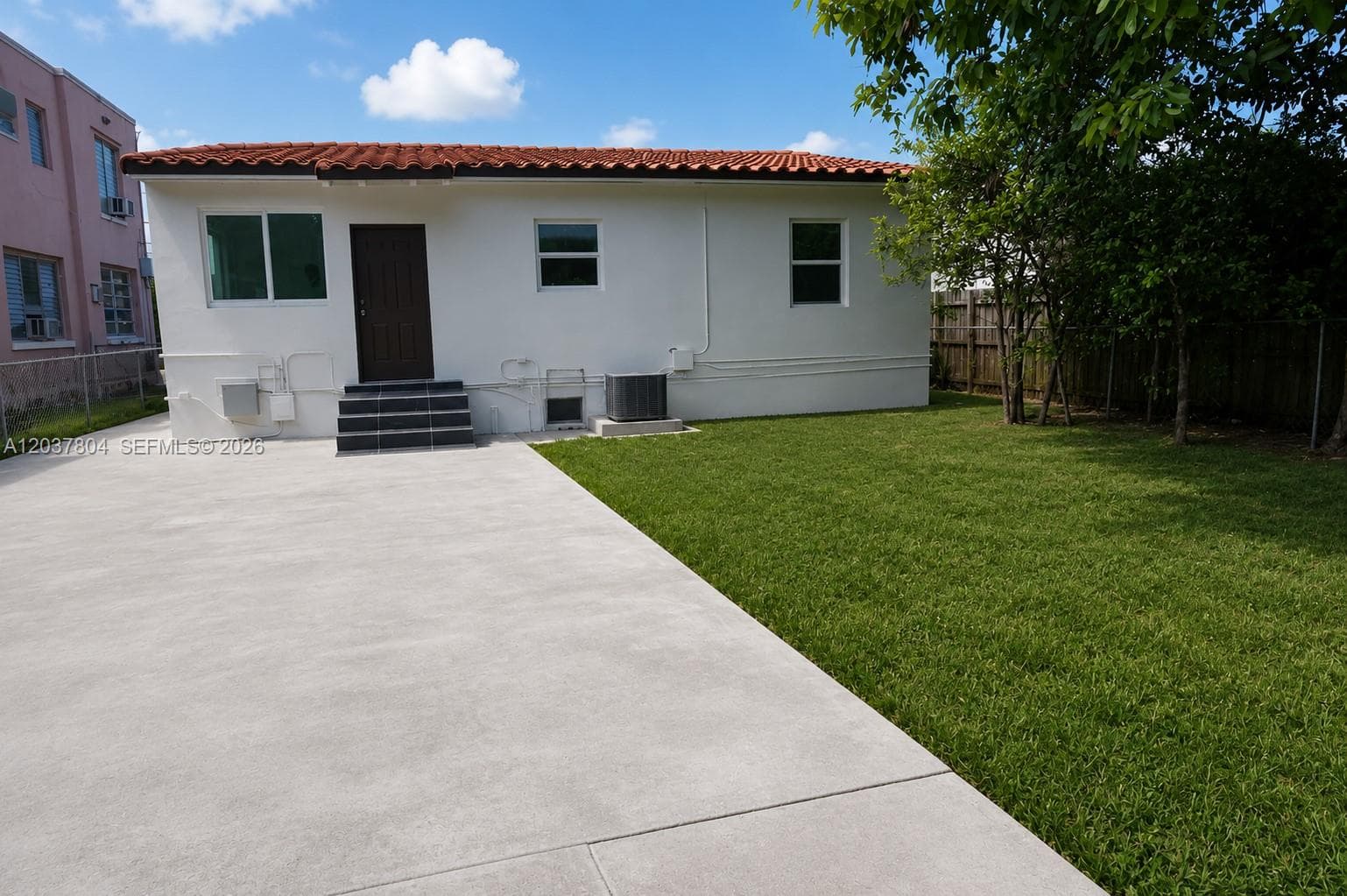 4240 SW 14th St, Miami, FL 33134 — zdjęcie 3