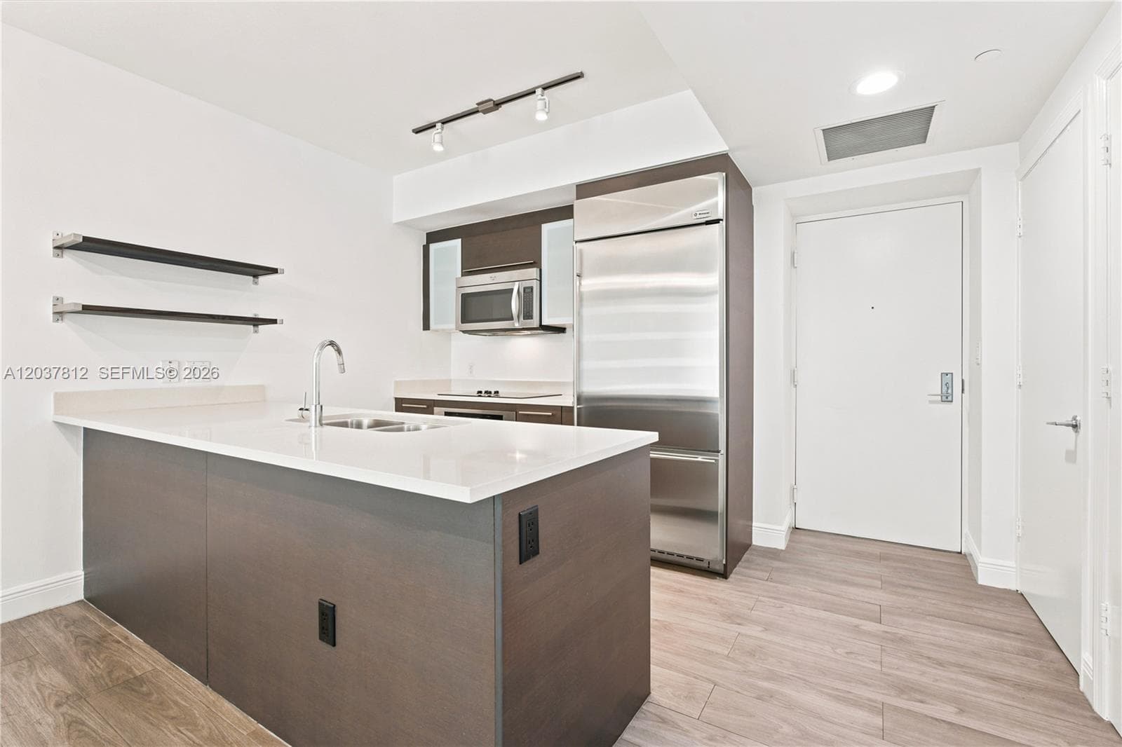 500 Brickell Av # 1906, Miami, FL 33131 — zdjęcie 2