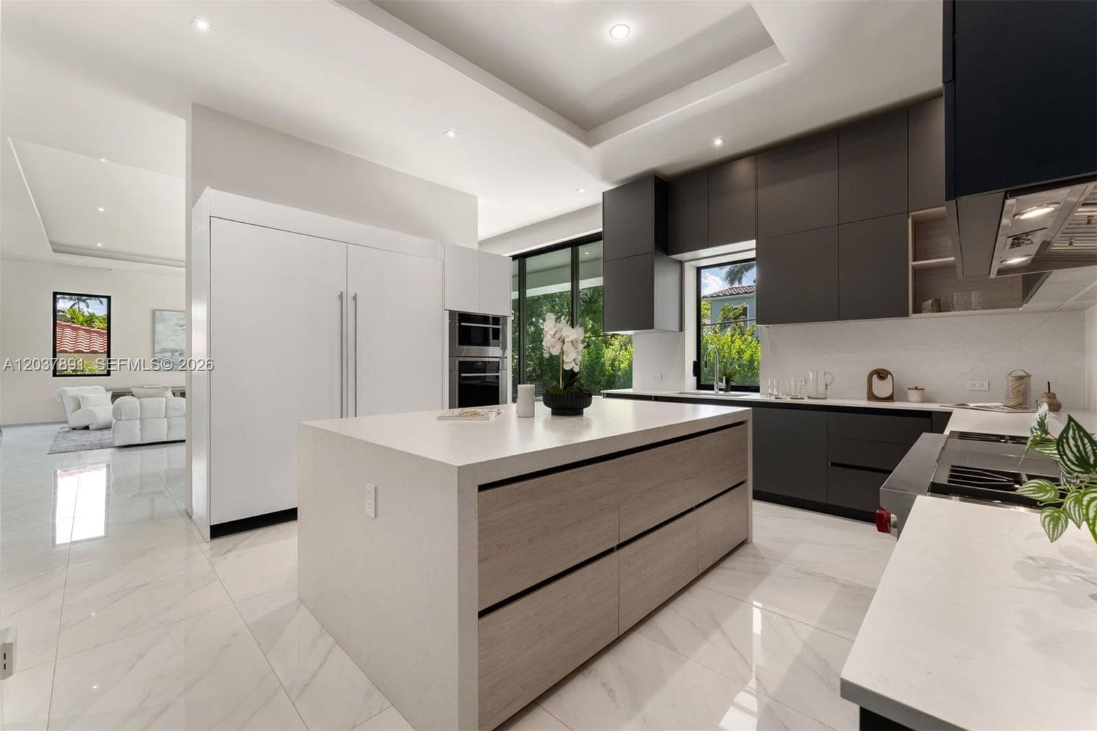 4430 Nautilus Dr, Miami Beach, FL 33140 — zdjęcie 5
