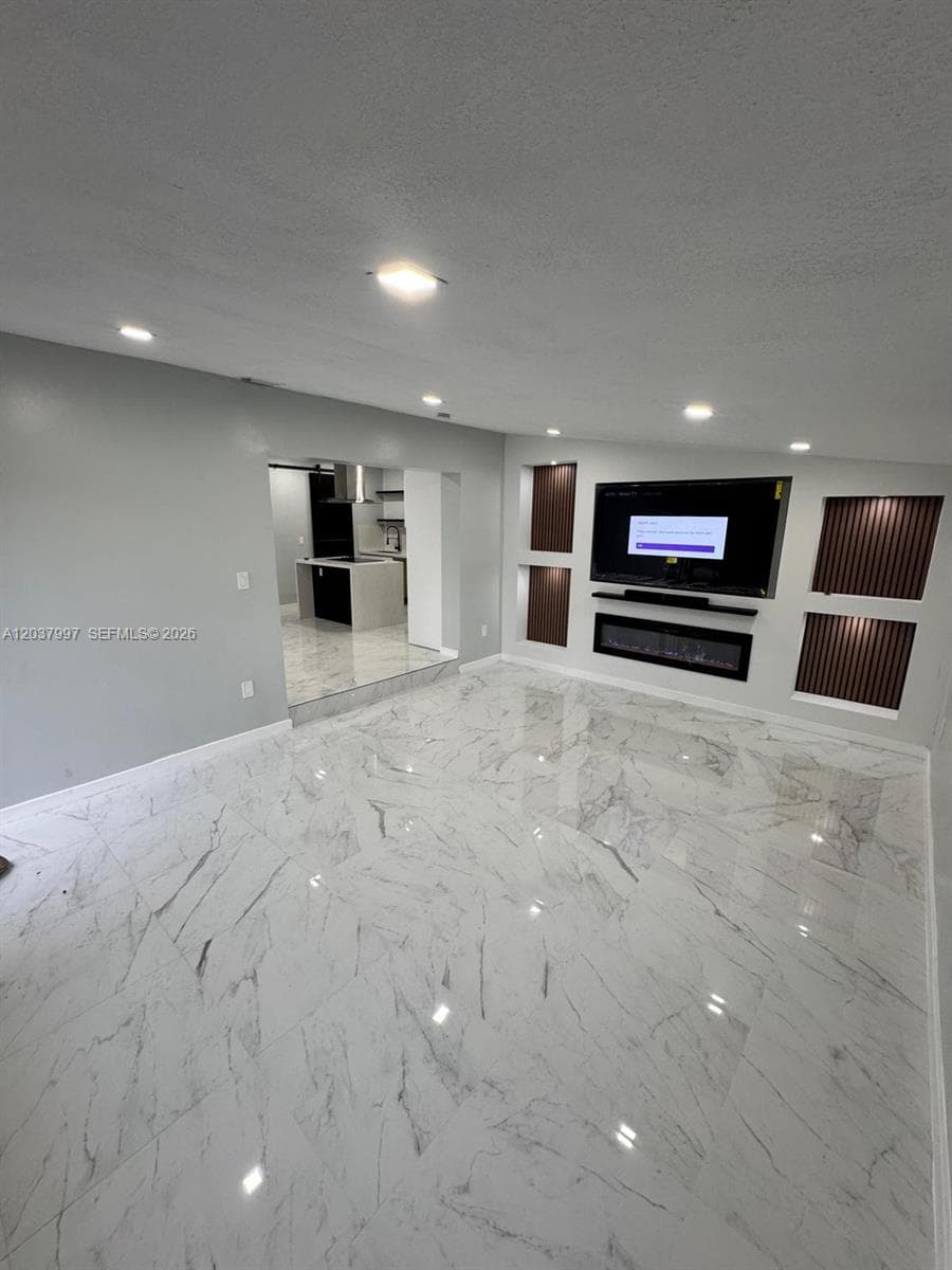 4120 SW 31st Dr, West Park, FL 33023 — zdjęcie 5