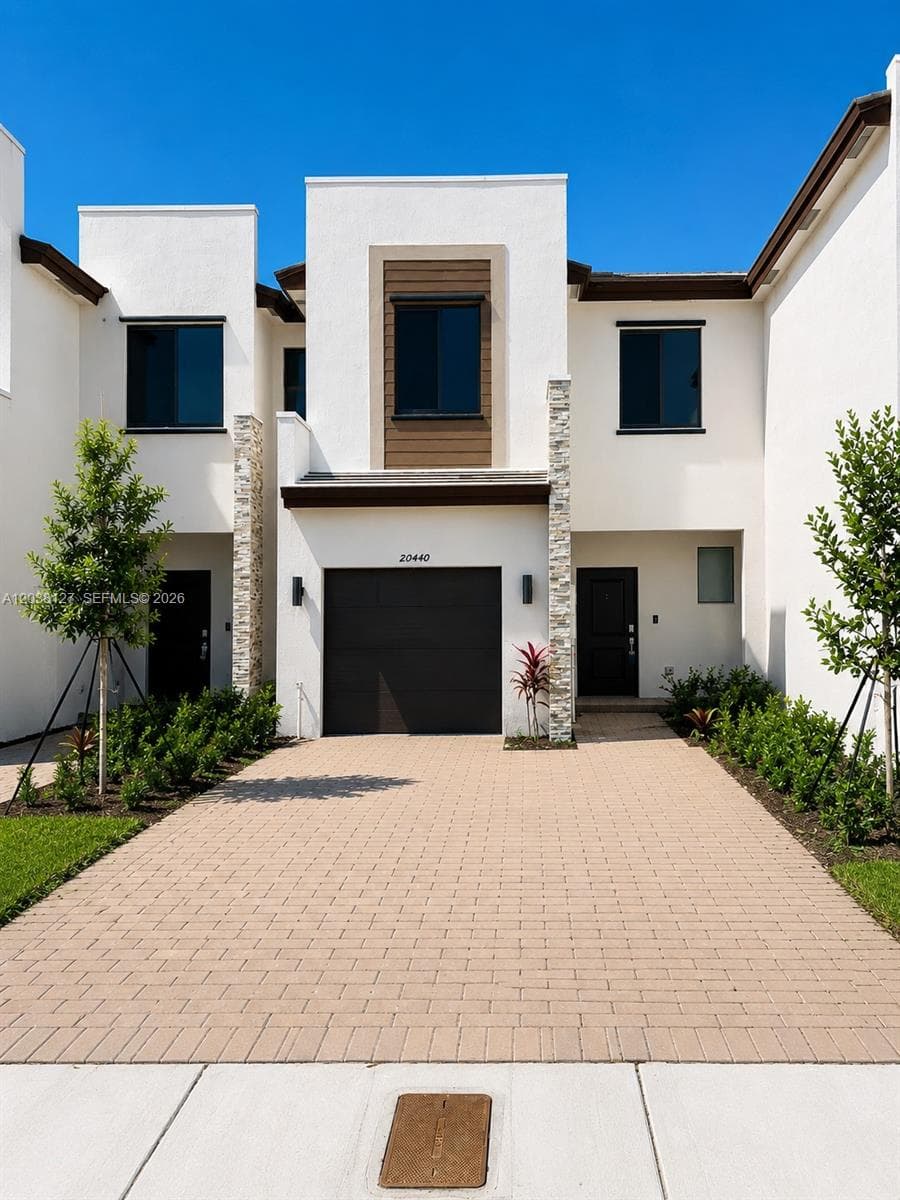 20440 NE 2nd Ct # 20440, Miami, FL 33179