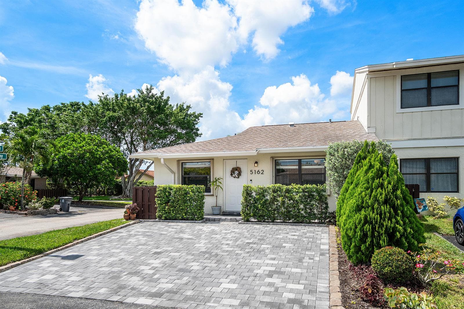 5162 Tennis Lane, Delray Beach, FL 33484