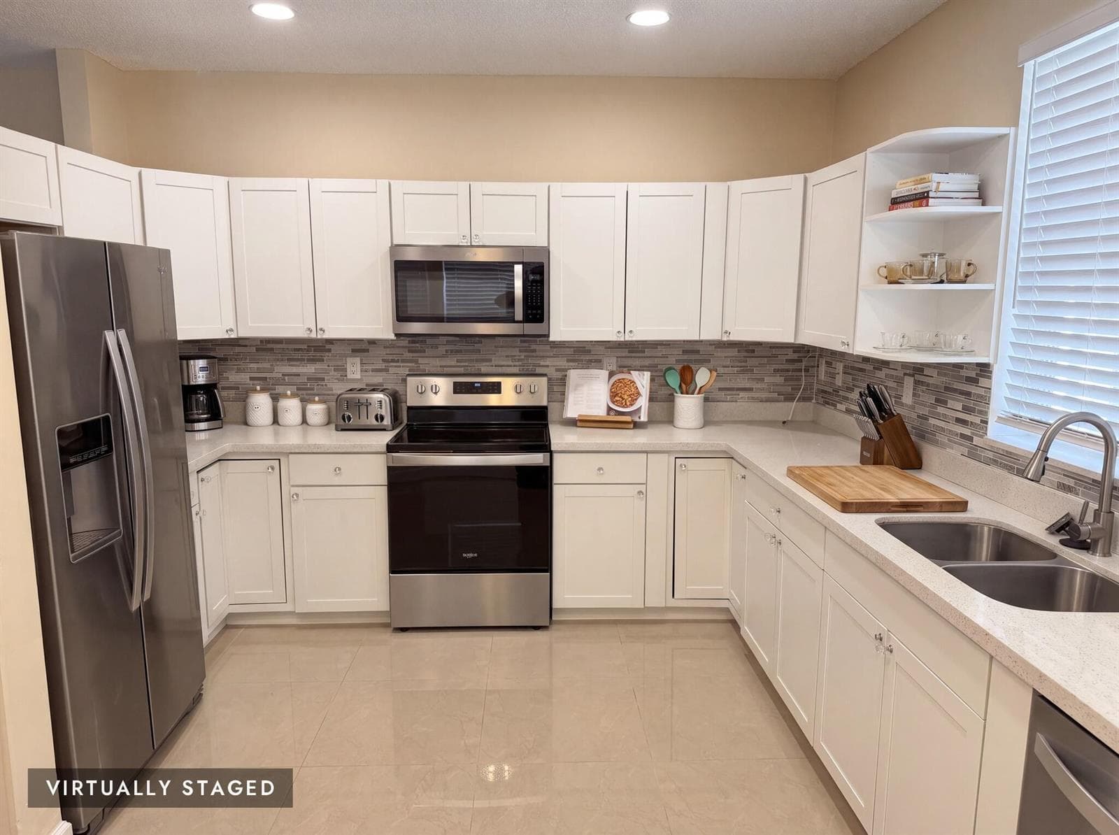 940 Doveplum Court, Hollywood, FL 33019 — zdjęcie 3