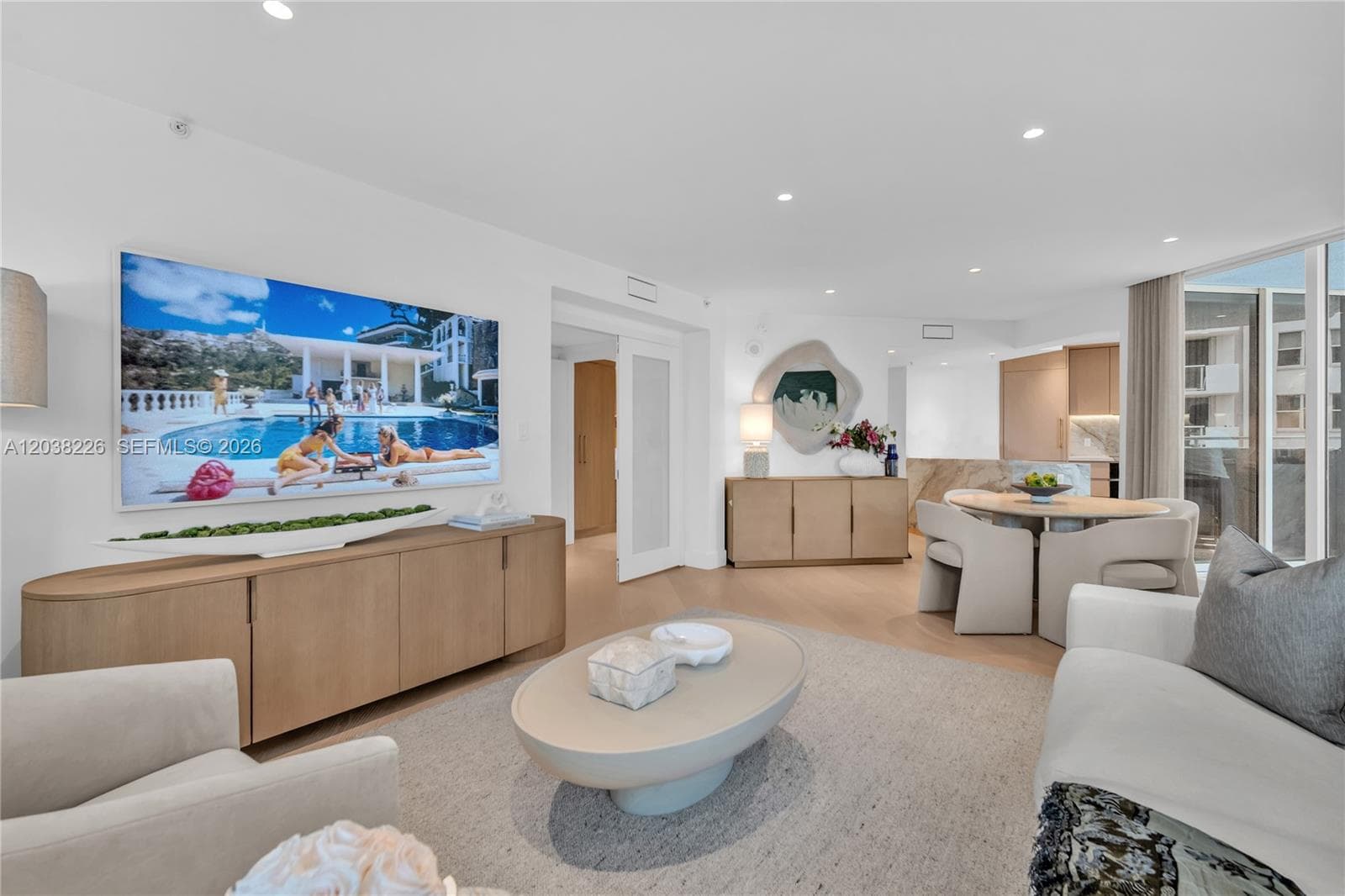 9201 Collins Ave (Remodel & Furniture) # 422, Surfside, FL 33154 — zdjęcie 2