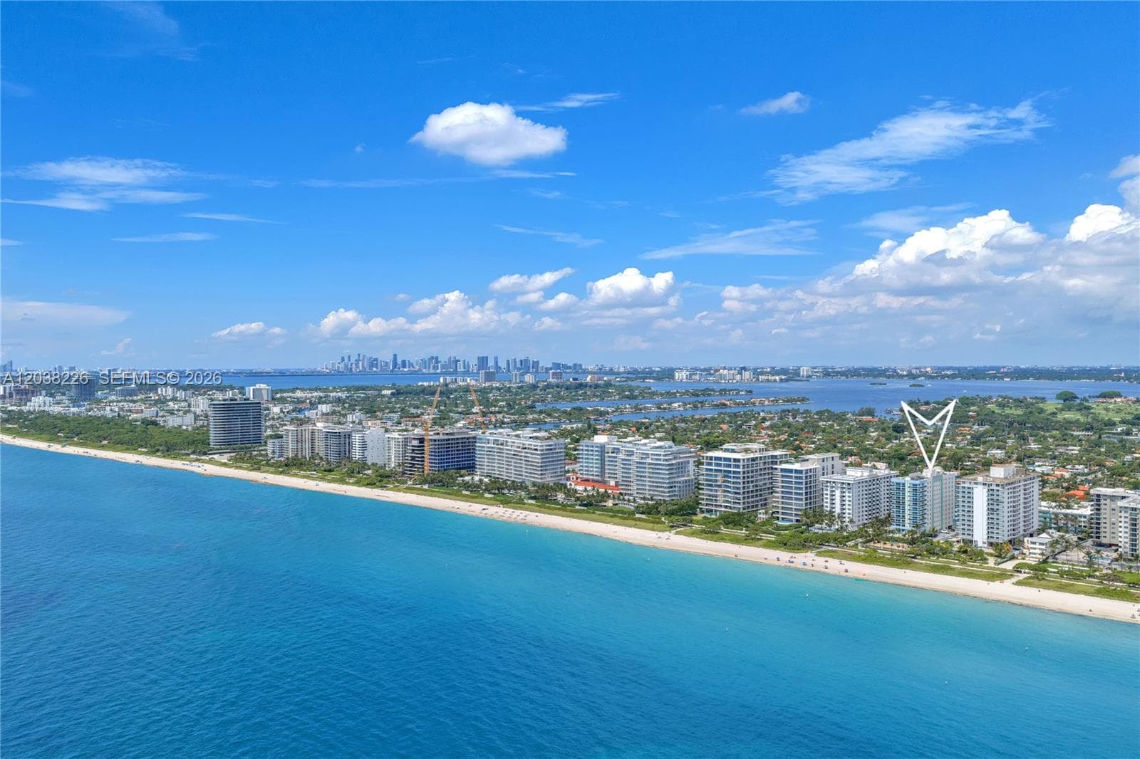 9201 Collins Ave (Remodel & Furniture) # 422, Surfside, FL 33154 — zdjęcie 5