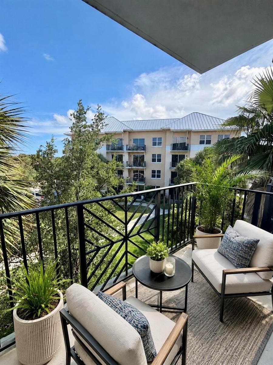 1590 Cameron Samuel Lane, West Palm Beach, FL 33401 — zdjęcie 2