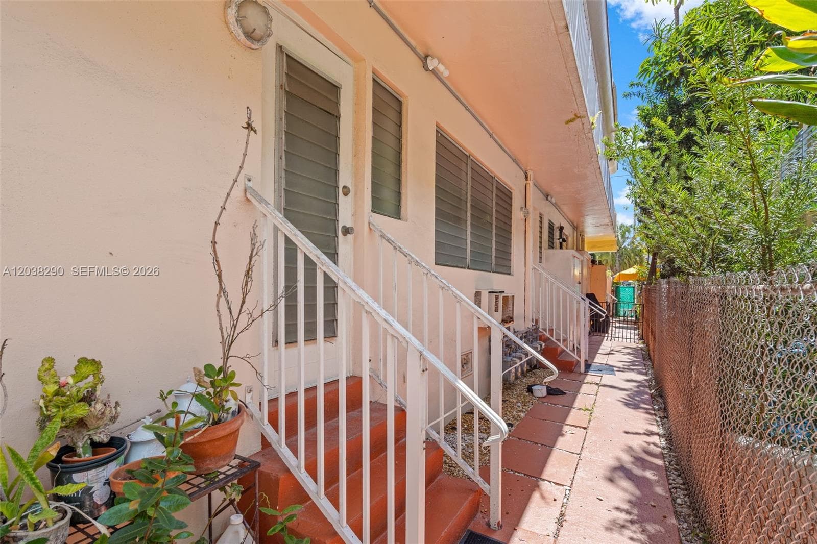 7840 Harding Ave # 3, Miami Beach, FL 33141 — zdjęcie 3