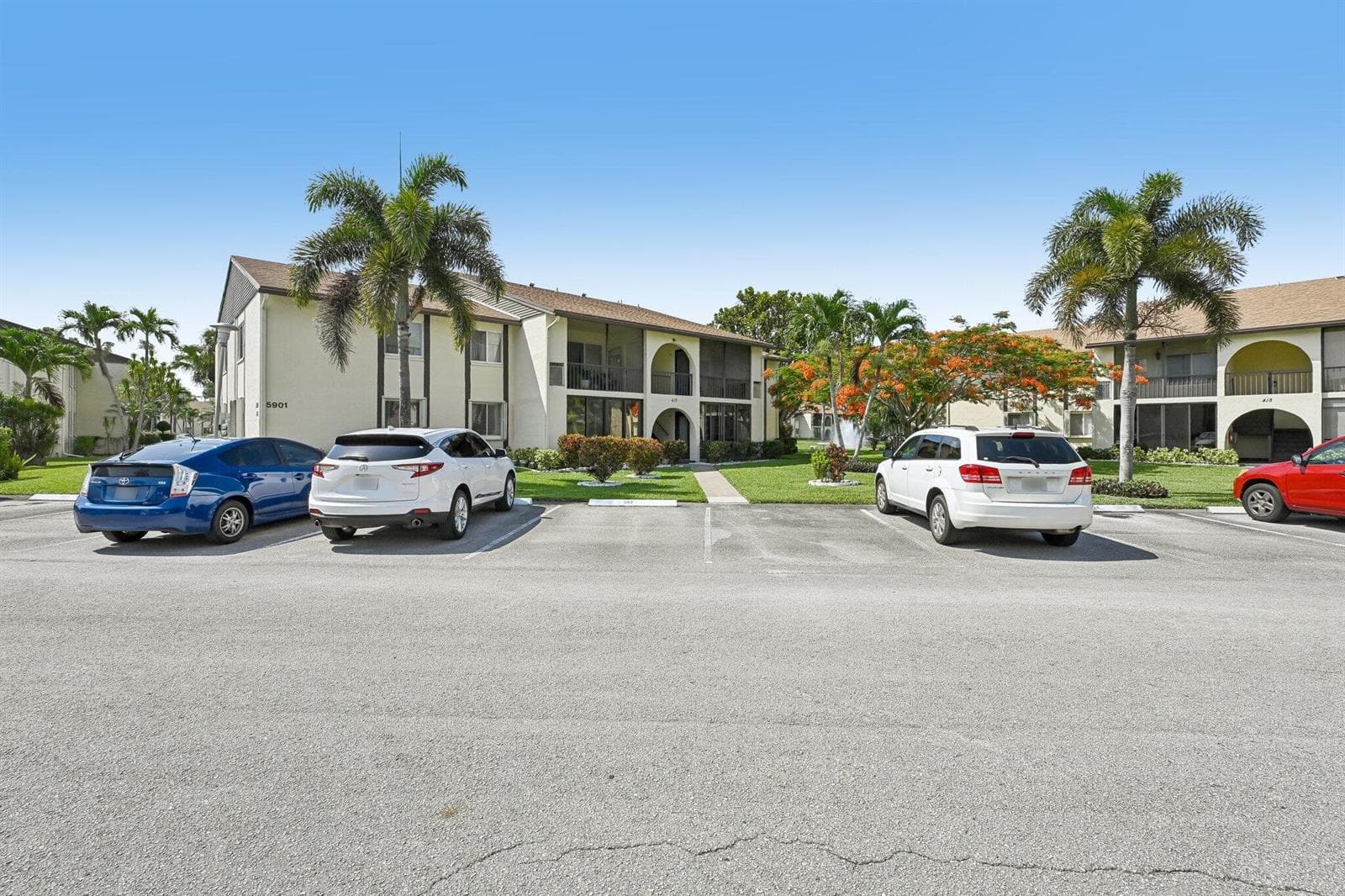 5901 Whispering Pine Way # C-2, FL 33463 — zdjęcie 2