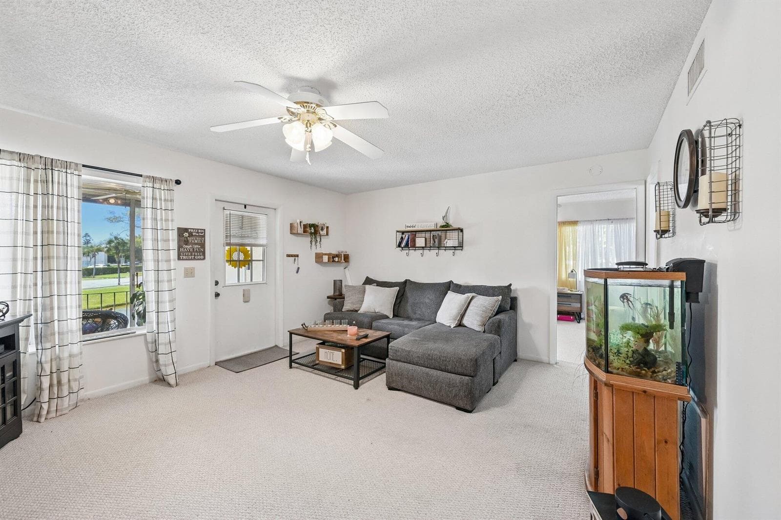 5901 Whispering Pine Way # C-2, FL 33463 — zdjęcie 4