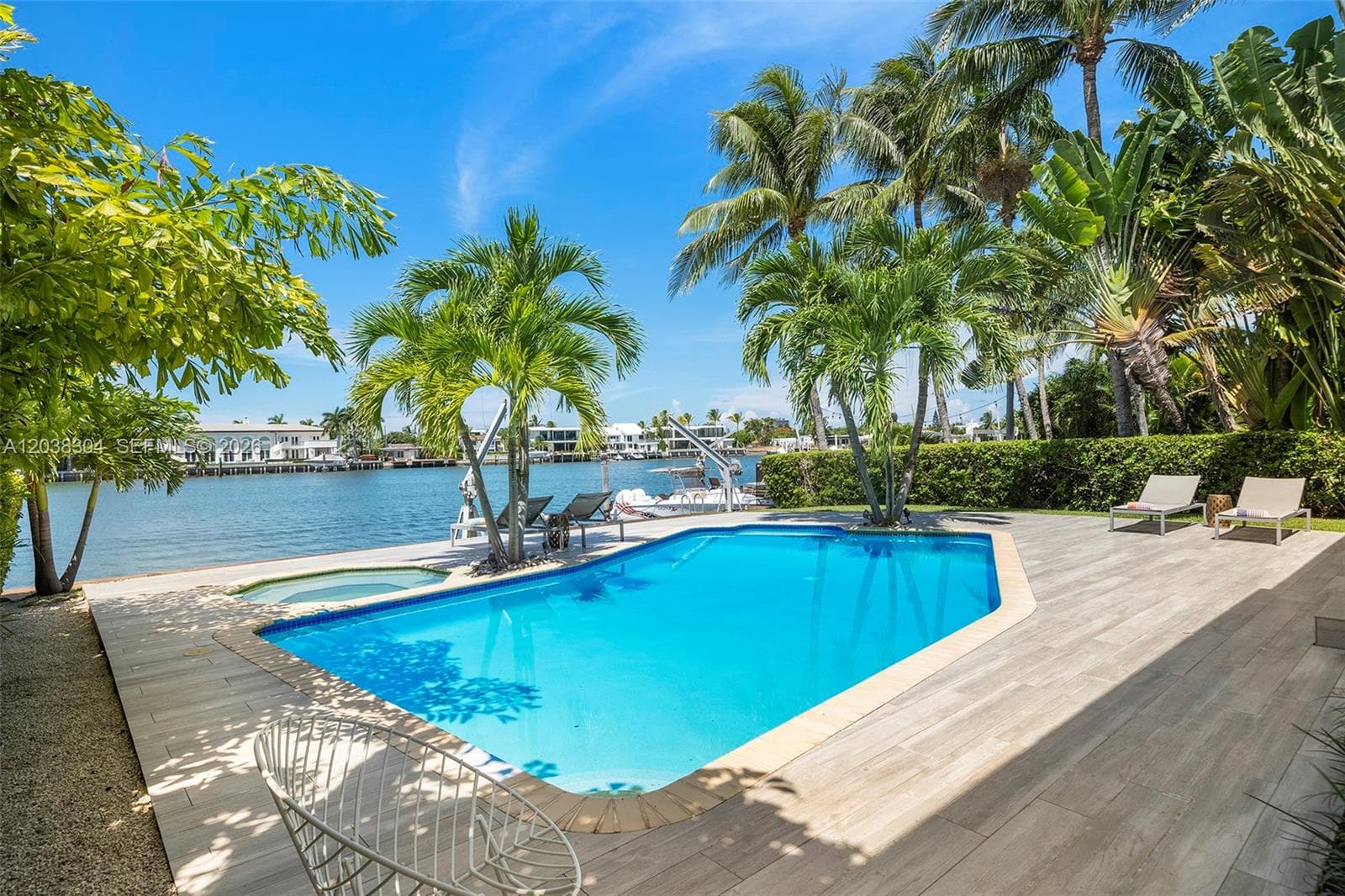 365 N Shore Dr, Miami Beach, FL 33141 — zdjęcie 3
