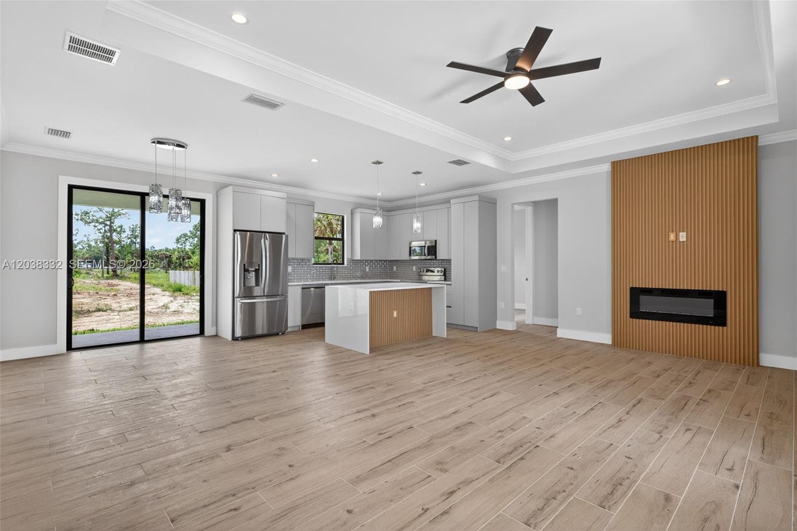 8248 SUN N LAKE BLVD, Sebring, FL 33872 — zdjęcie 2