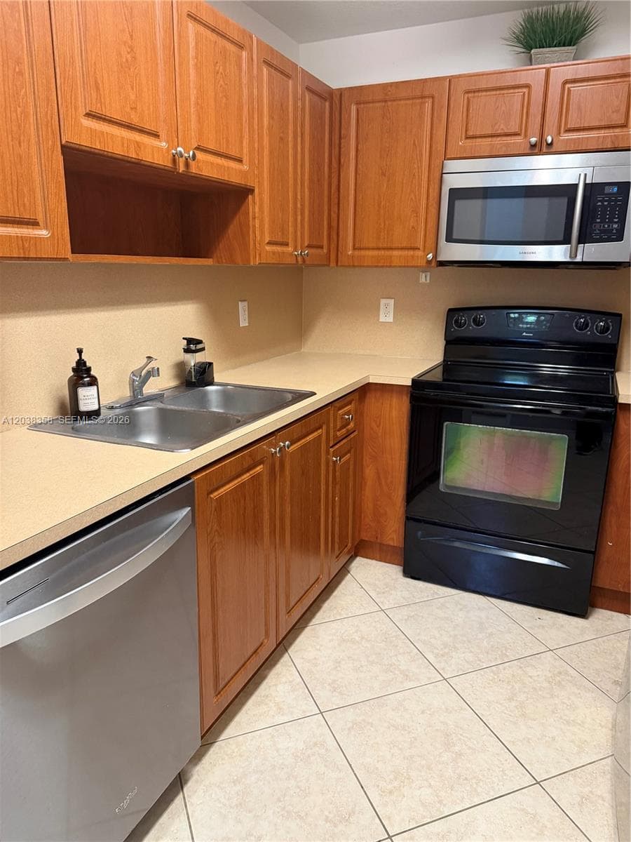 2321 Mariner Ct # 2810, Fort Lauderdale, FL 33312 — zdjęcie 2