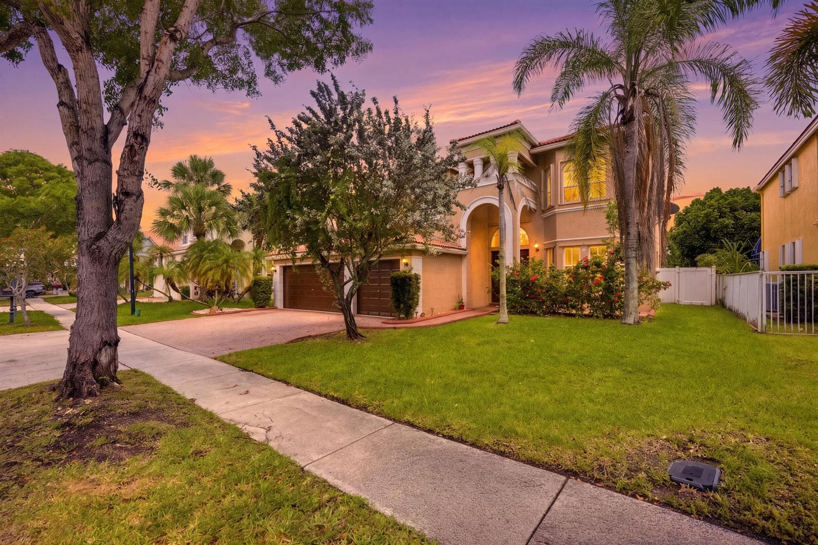16918 SW 16th Street, Pembroke Pines, FL 33027 — zdjęcie 2