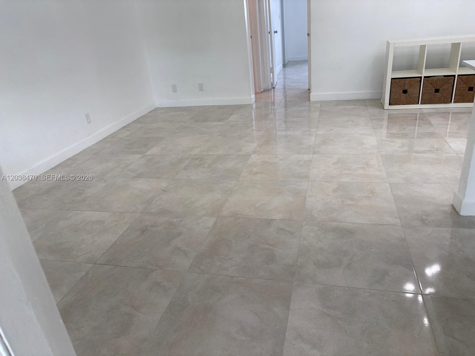 541 Blue Heron Dr # 215, Hallandale Beach, FL 33009 — zdjęcie 2