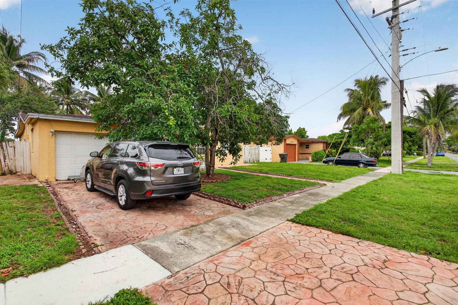 4390 NW 35th Avenue, Lauderdale Lakes, FL 33309 — zdjęcie 3