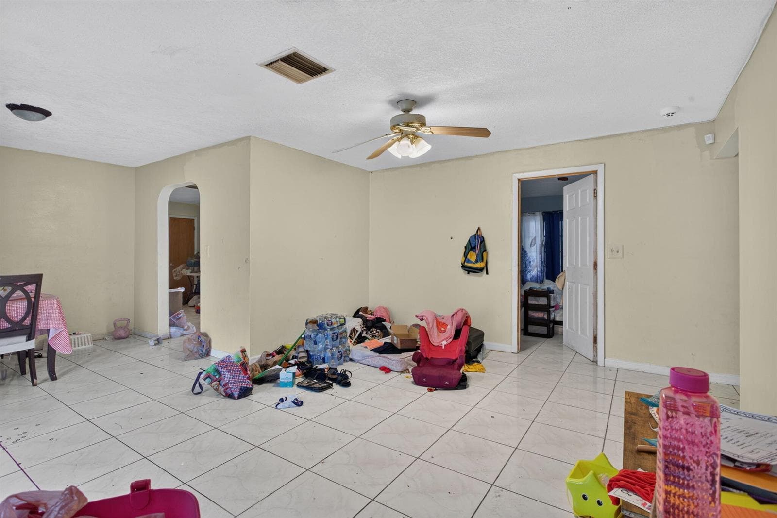 4390 NW 35th Avenue, Lauderdale Lakes, FL 33309 — zdjęcie 4