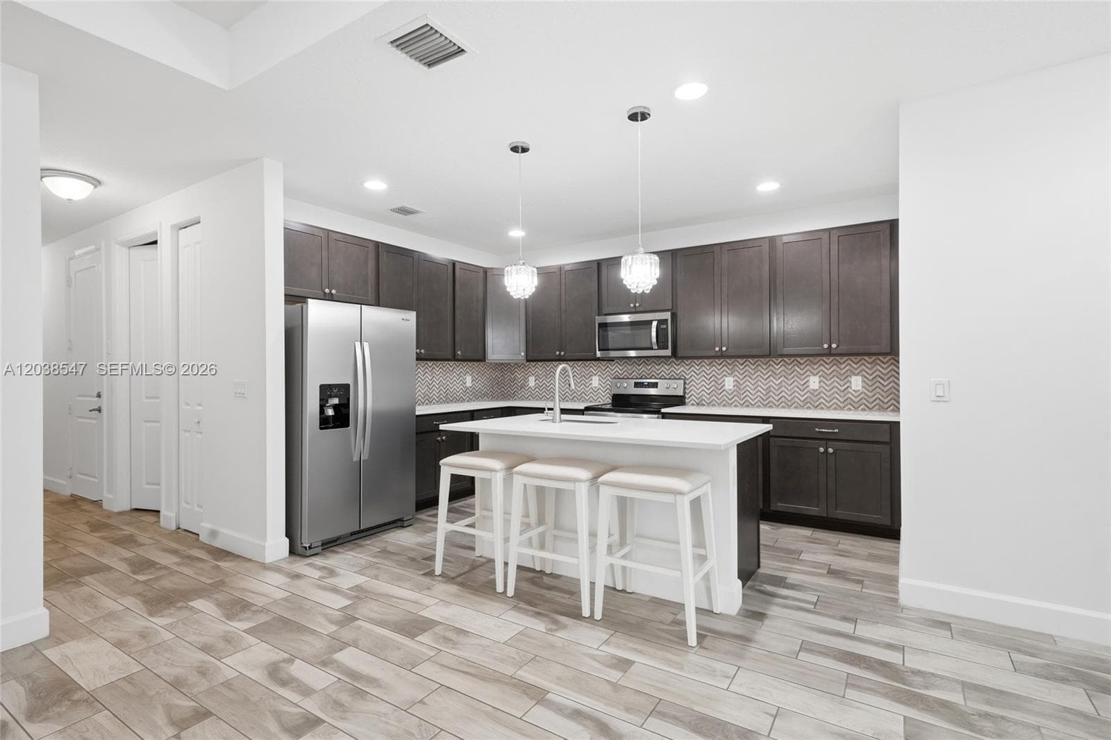 3384 NW 5th St, Pompano Beach, FL 33069 — zdjęcie 4