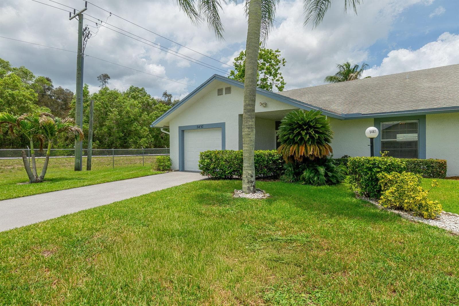 5487 Crystal Anne Drive, West Palm Beach, FL 33417 — zdjęcie 2