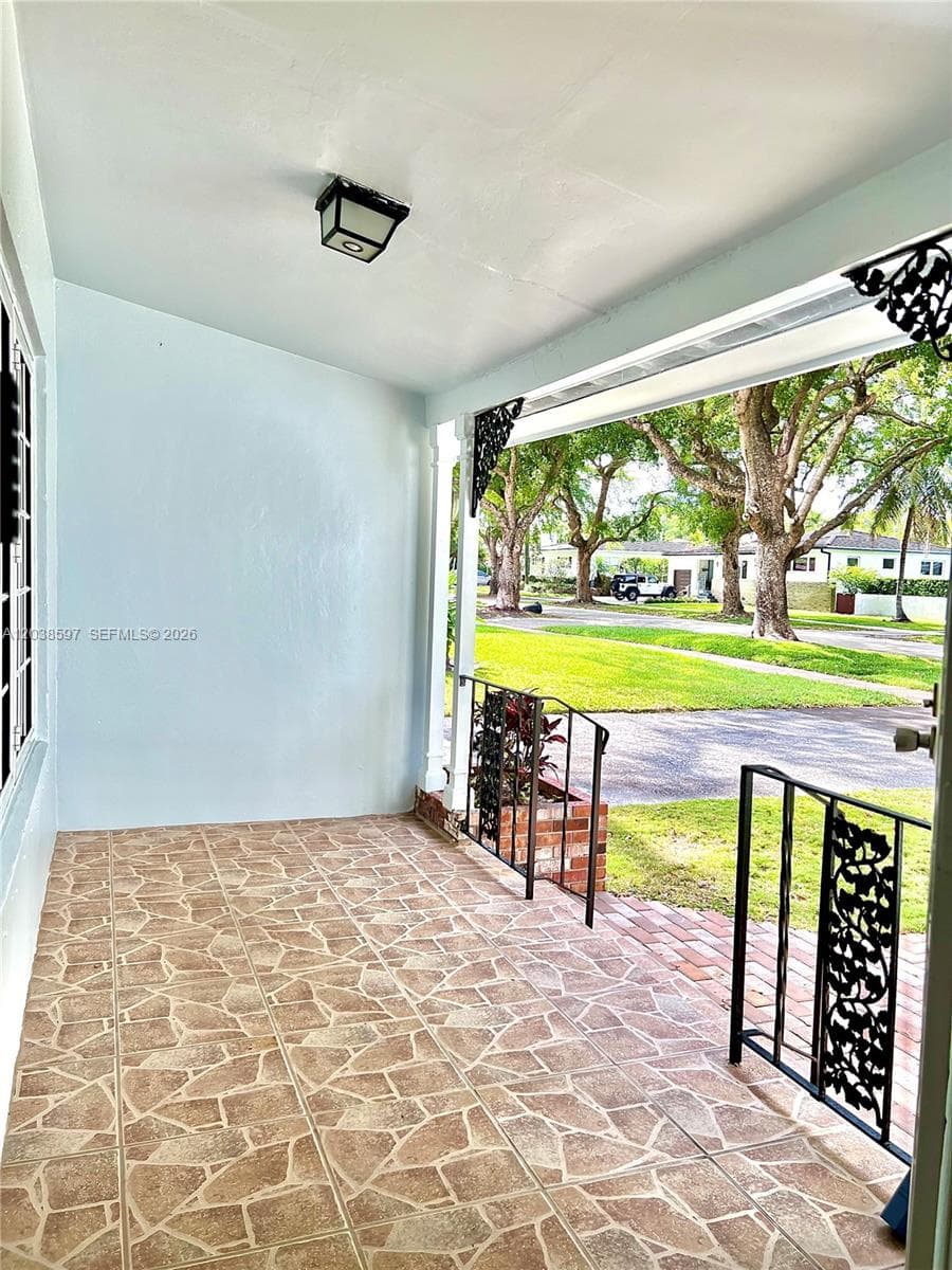 1506 Delgado Ave, Coral Gables, FL 33146 — zdjęcie 4
