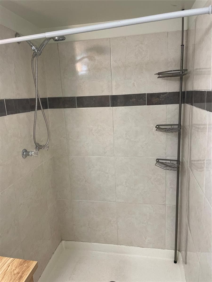 143 NW 93rd Avenue # 202, Pembroke Pines, FL 33024 — zdjęcie 3