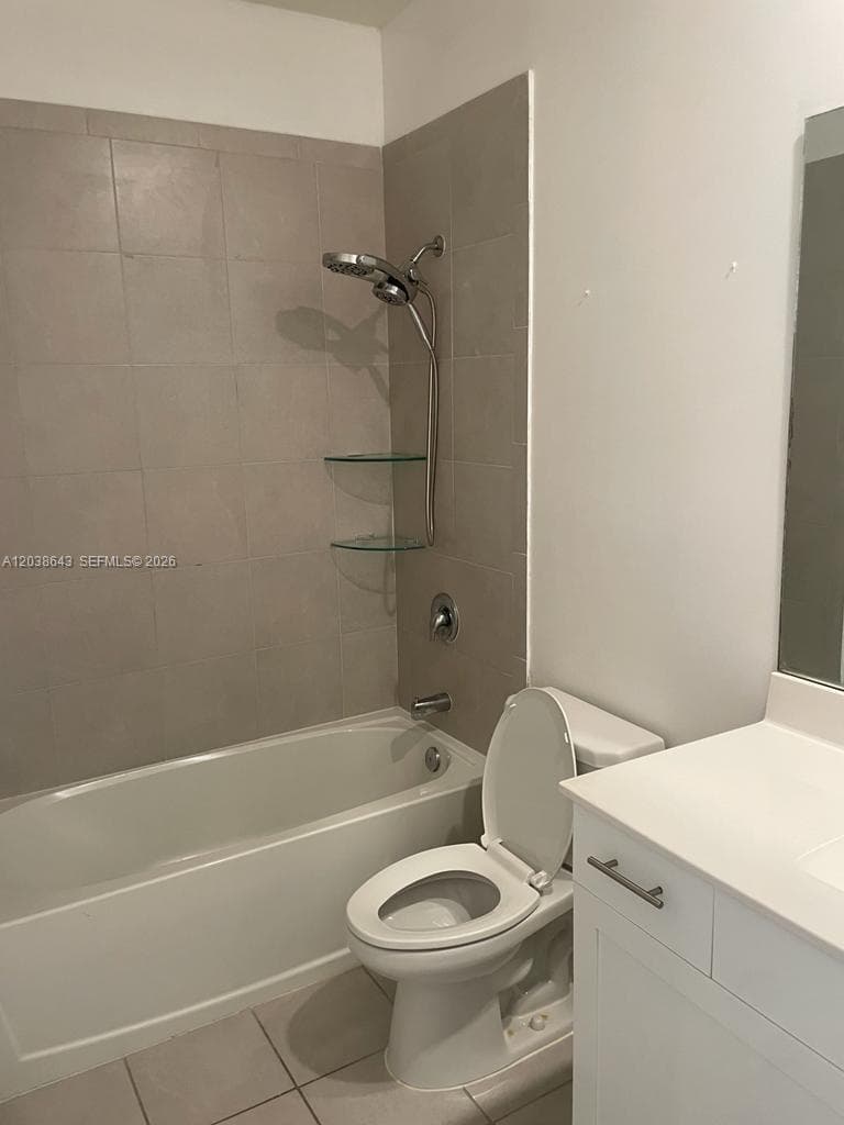 10557 W 32nd Ln, Hialeah, FL 33018 — zdjęcie 5