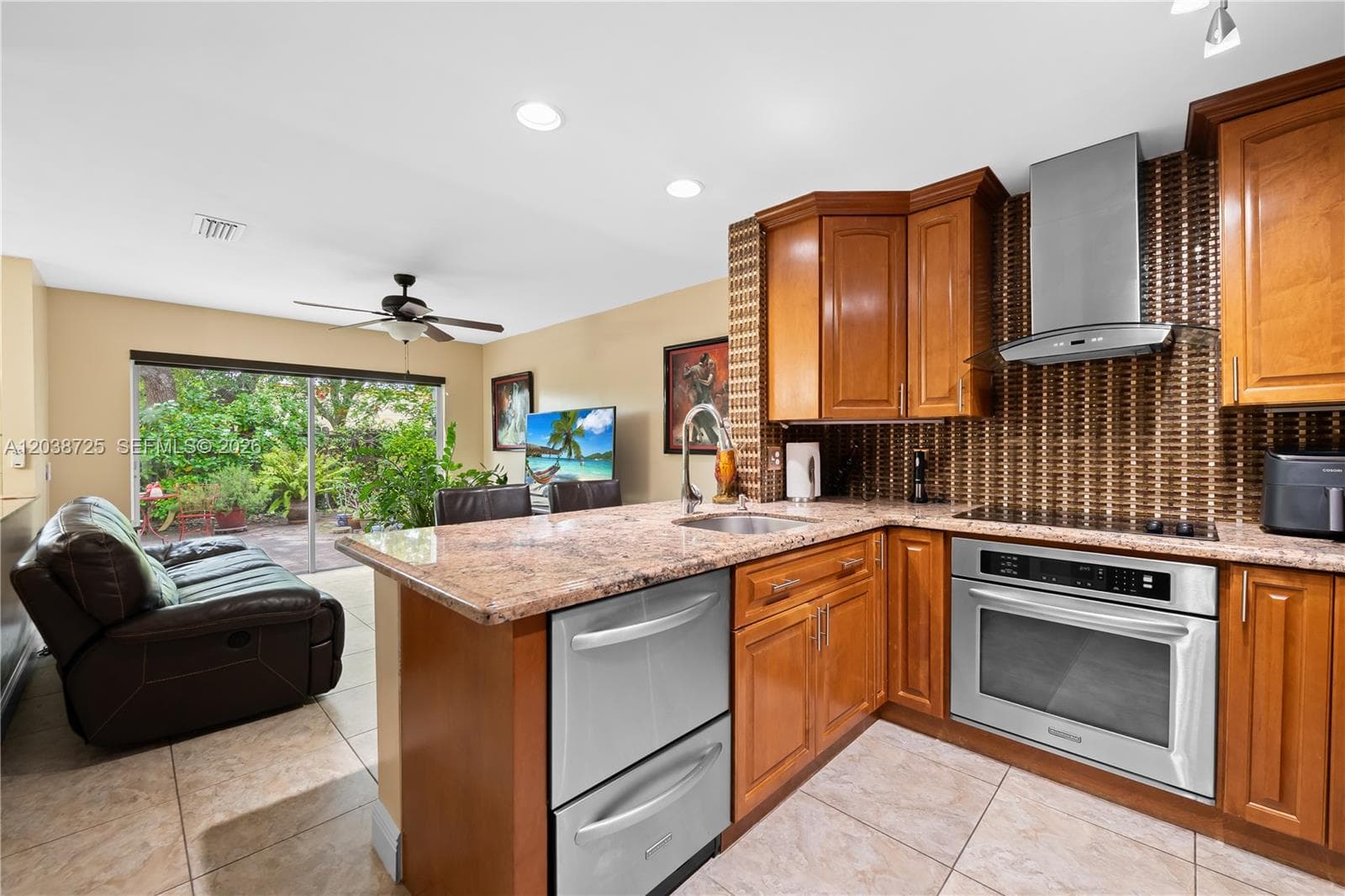 2021 Barcelona Ter, Margate, FL 33063 — zdjęcie 5