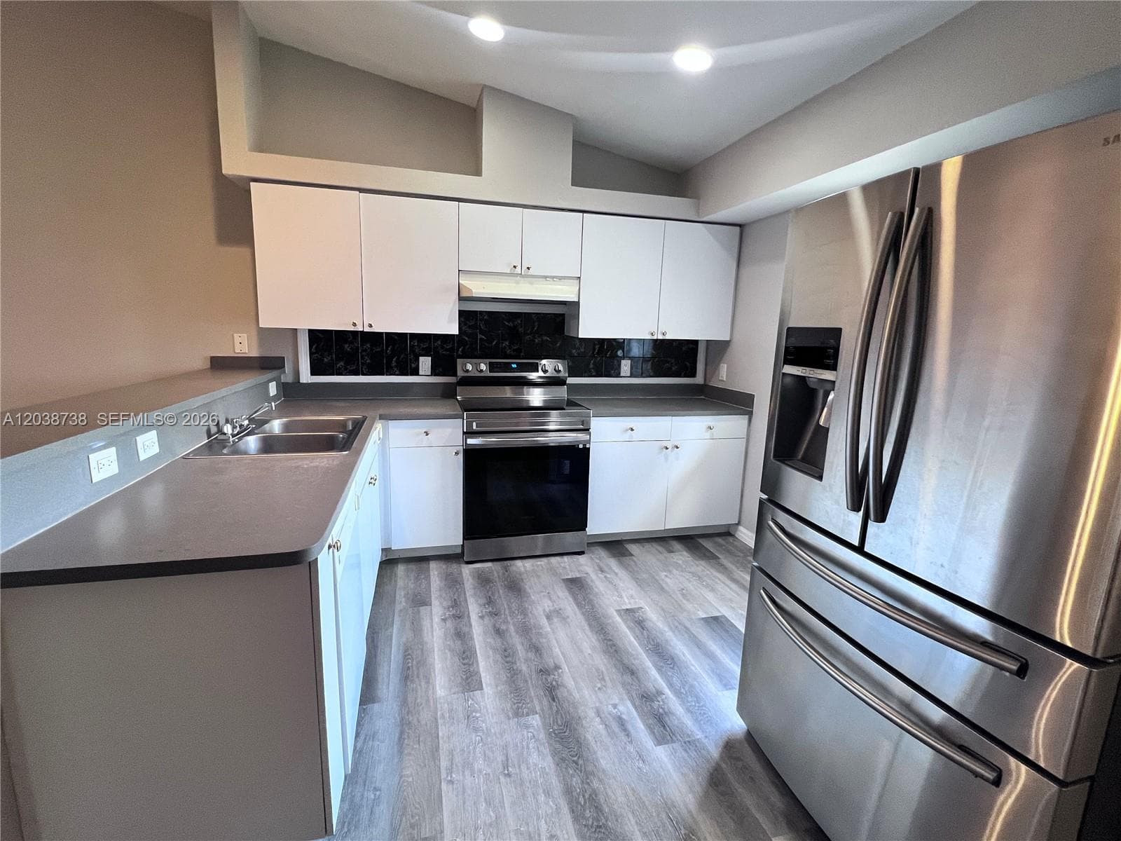 1808 SW SANTA BARBARA PL, Cape Coral, FL 33991 — zdjęcie 3