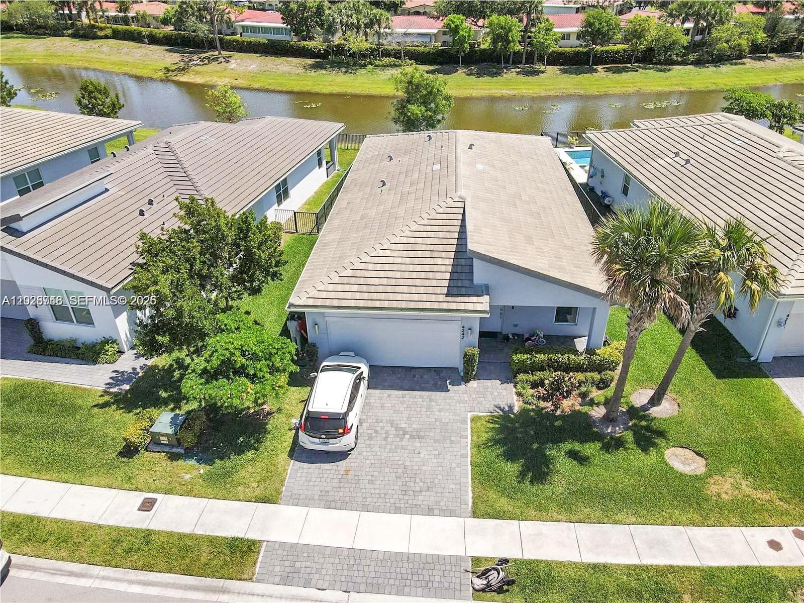 4242 Rosa Dr, Deerfield Beach, FL 33064 — zdjęcie 3