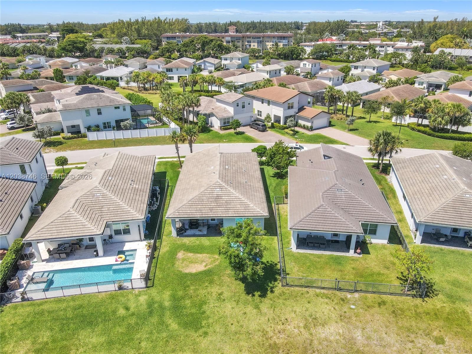 4242 Rosa Dr, Deerfield Beach, FL 33064 — zdjęcie 4