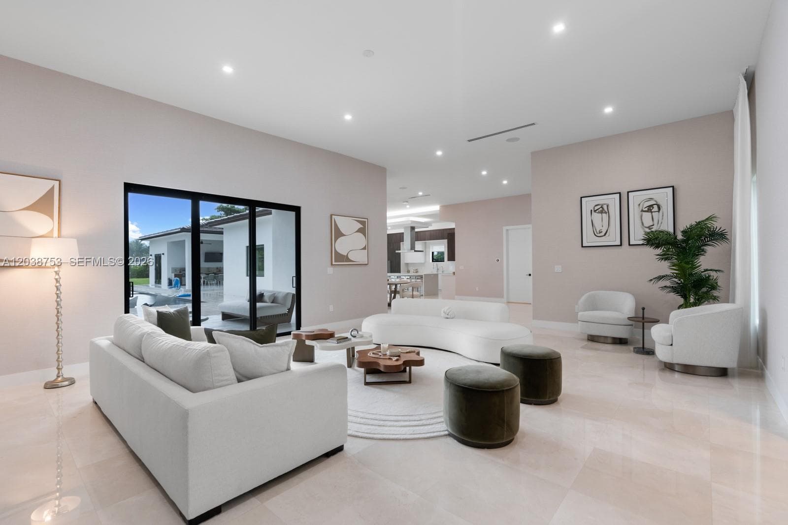 80 NW 129th Ave, Miami, FL 33182 — zdjęcie 2