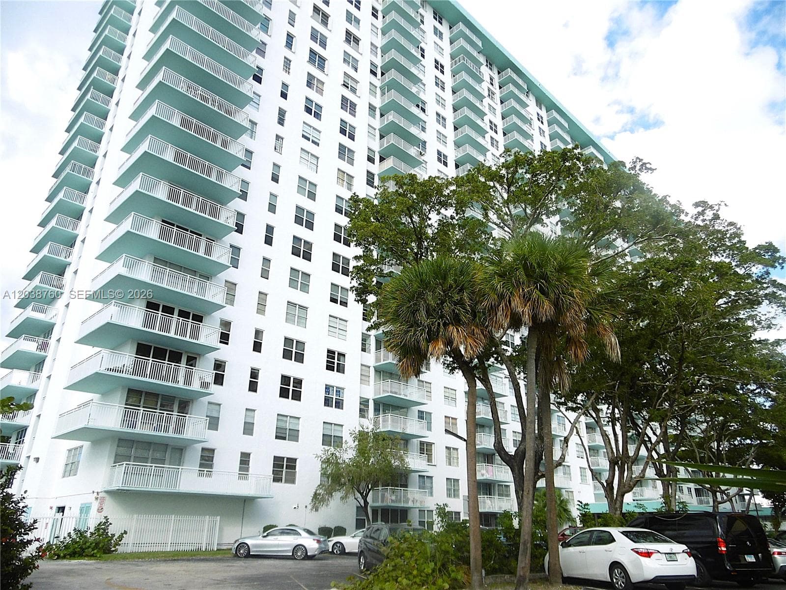 301 174th St # 1905 + DEN, Sunny Isles Beach, FL 33160 — zdjęcie 3