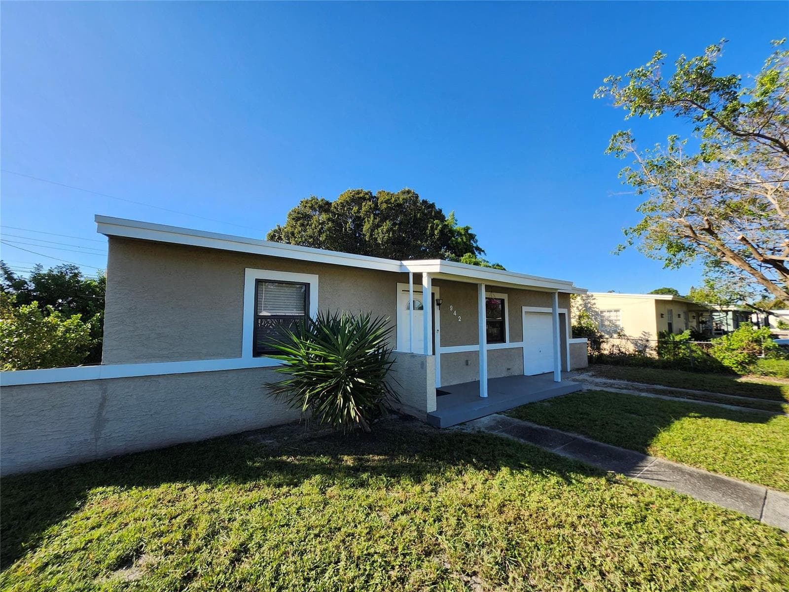 942 NW 12th Street, Fort Lauderdale, FL 33311 — zdjęcie 2