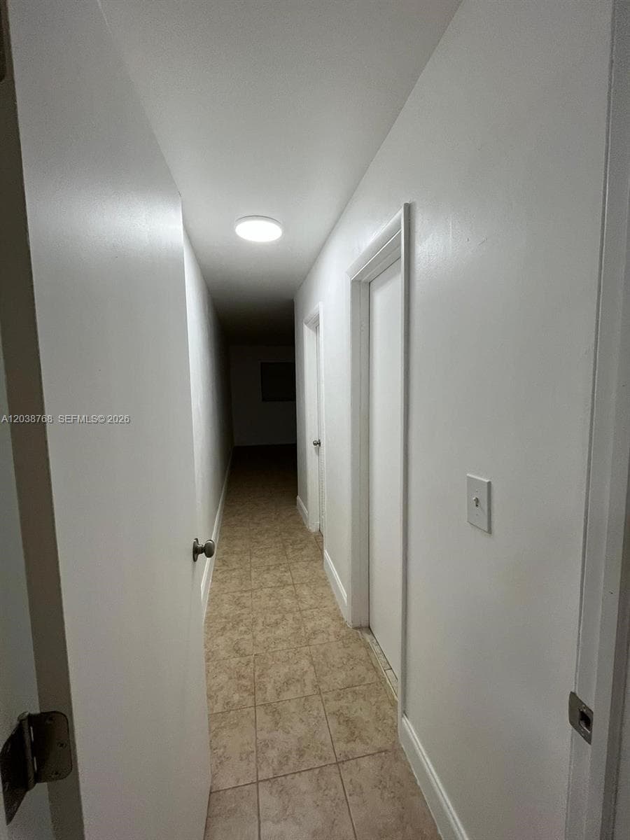 325 NE 2 ST # 5, Hallandale Beach, FL 33009 — zdjęcie 2