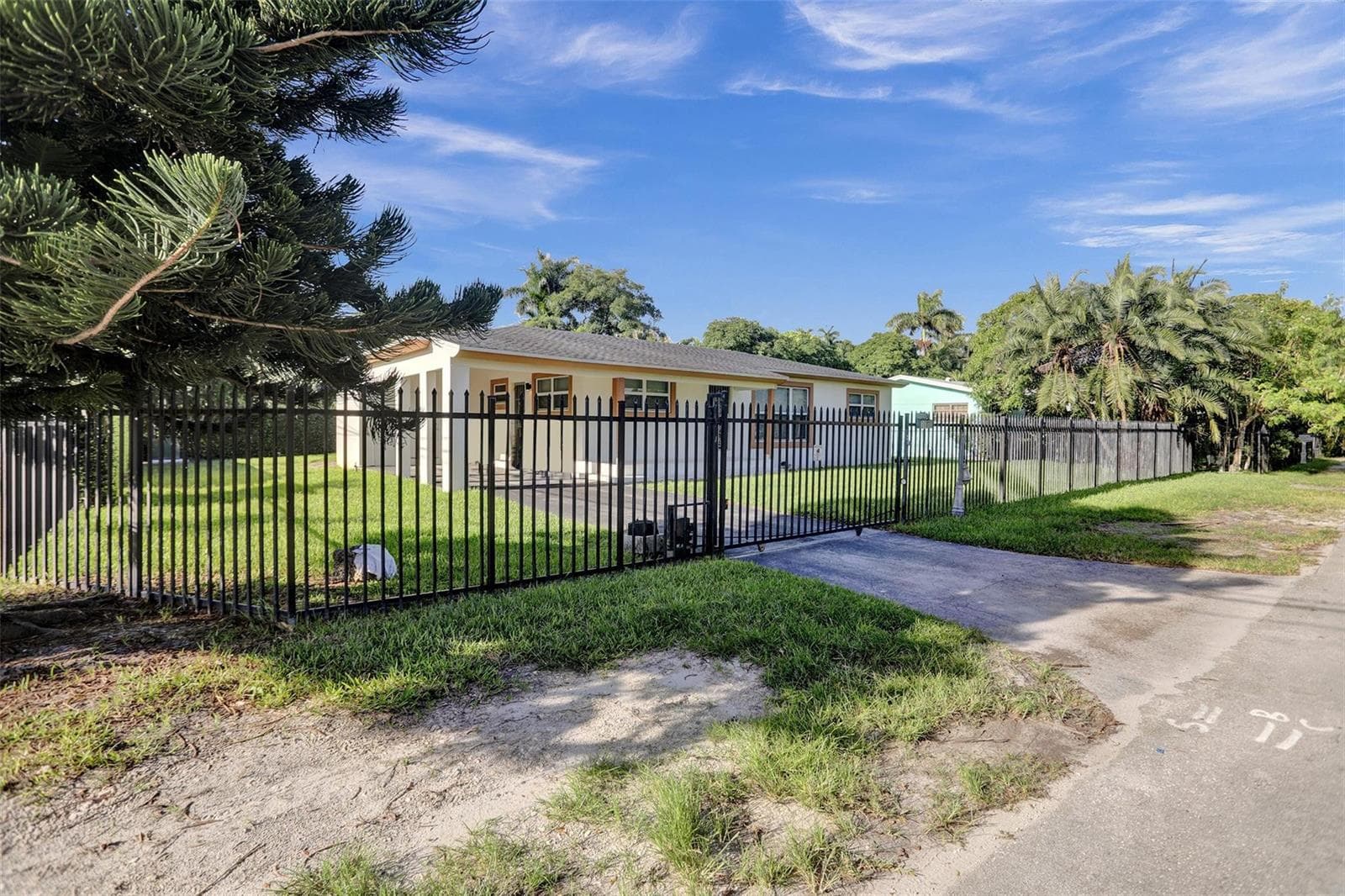30 NE 139th Street, Miami, FL 33161 — zdjęcie 3
