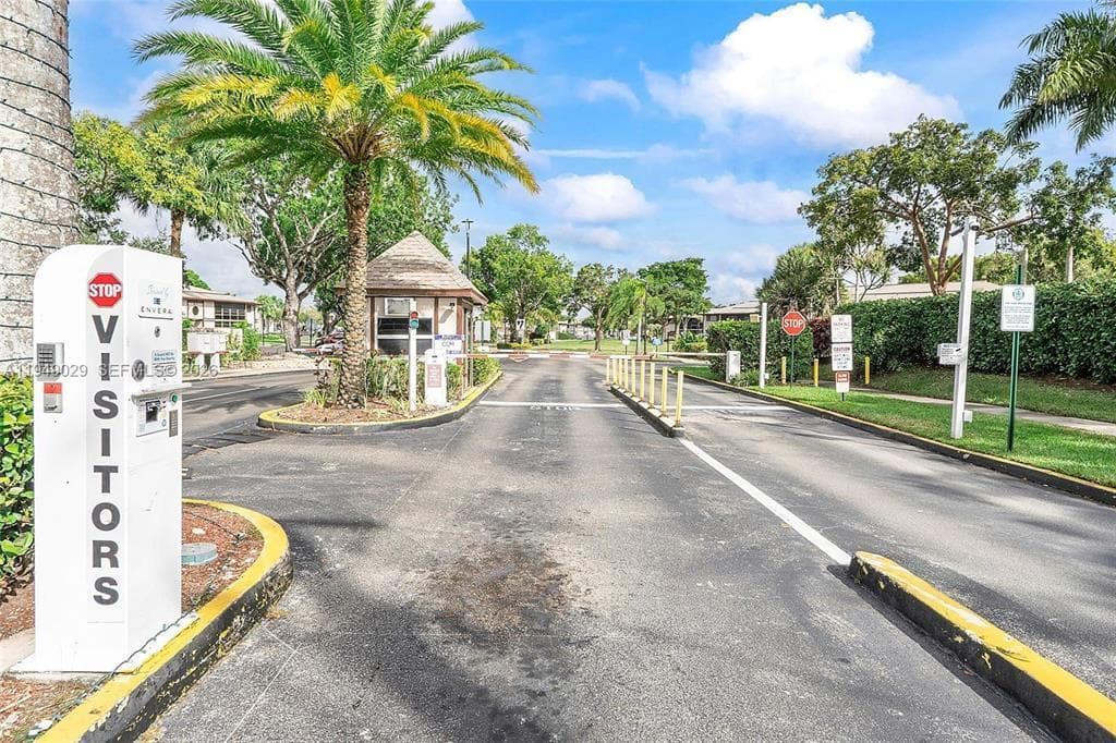 9342 S Belfort Circle # 214, Tamarac, FL 33321 — zdjęcie 4