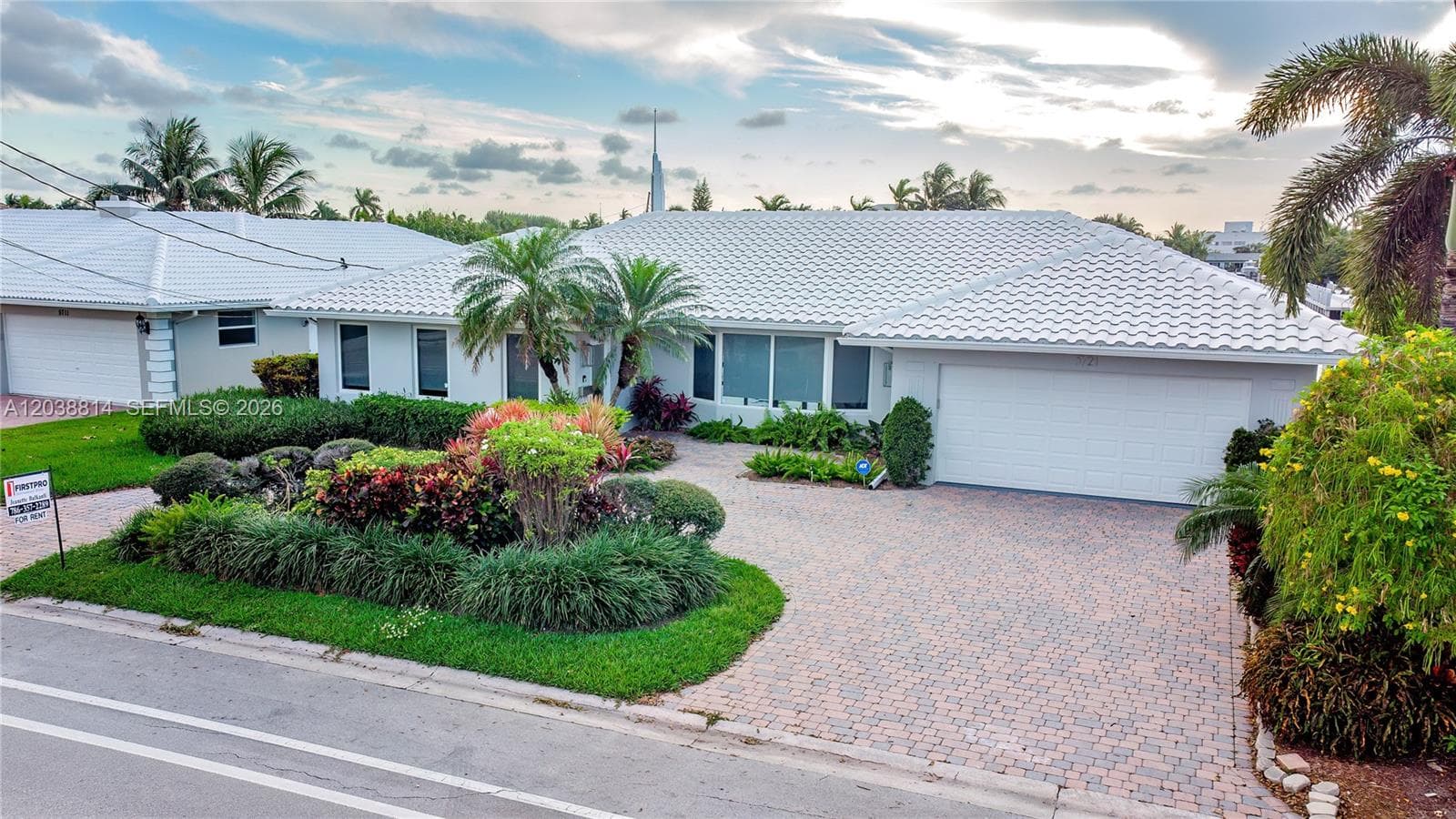 5721 Bayview Dr, Fort Lauderdale, FL 33308 — zdjęcie 2