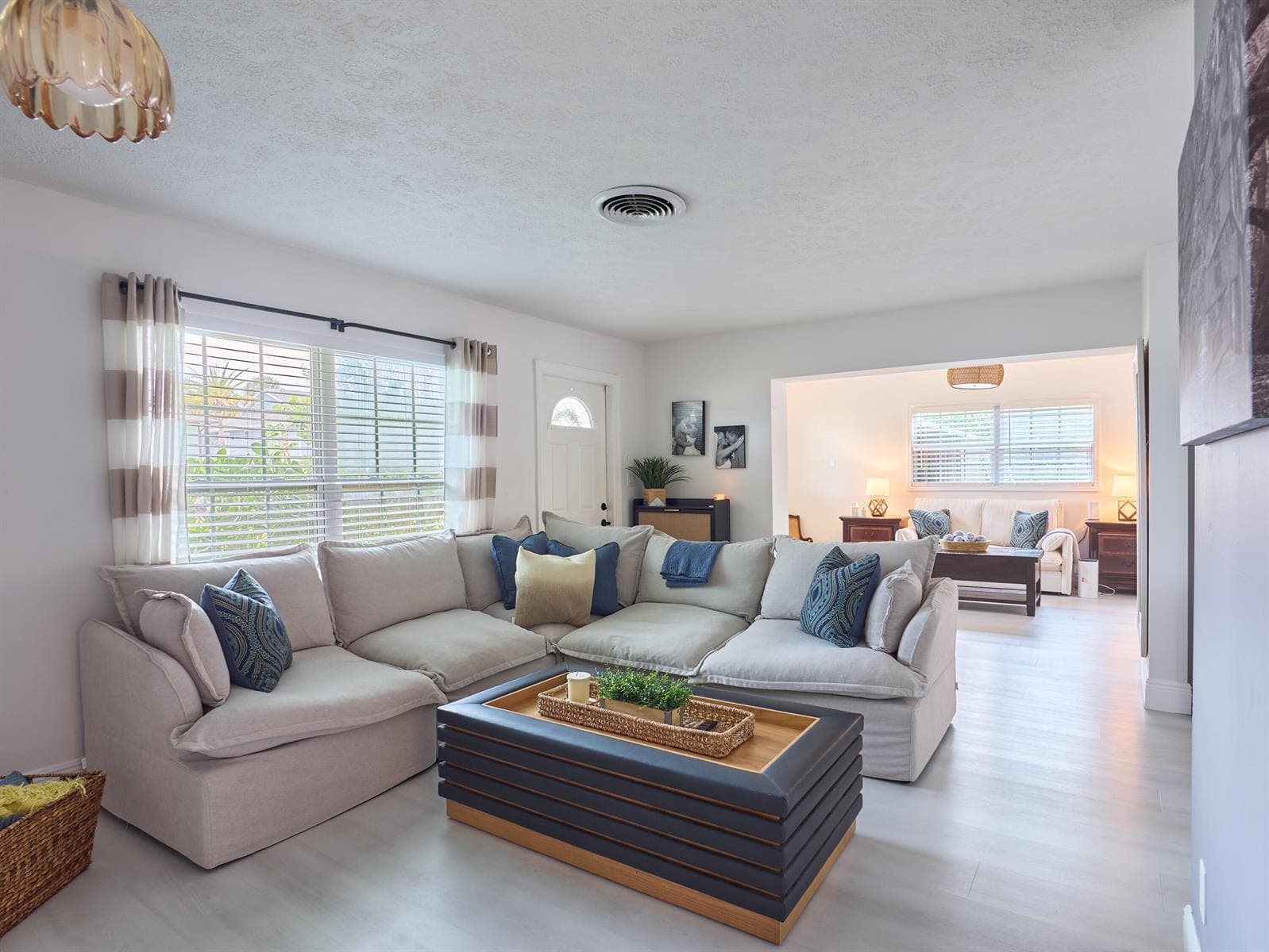 3743 NE Barbara Drive, Jensen Beach, FL 34957 — zdjęcie 3