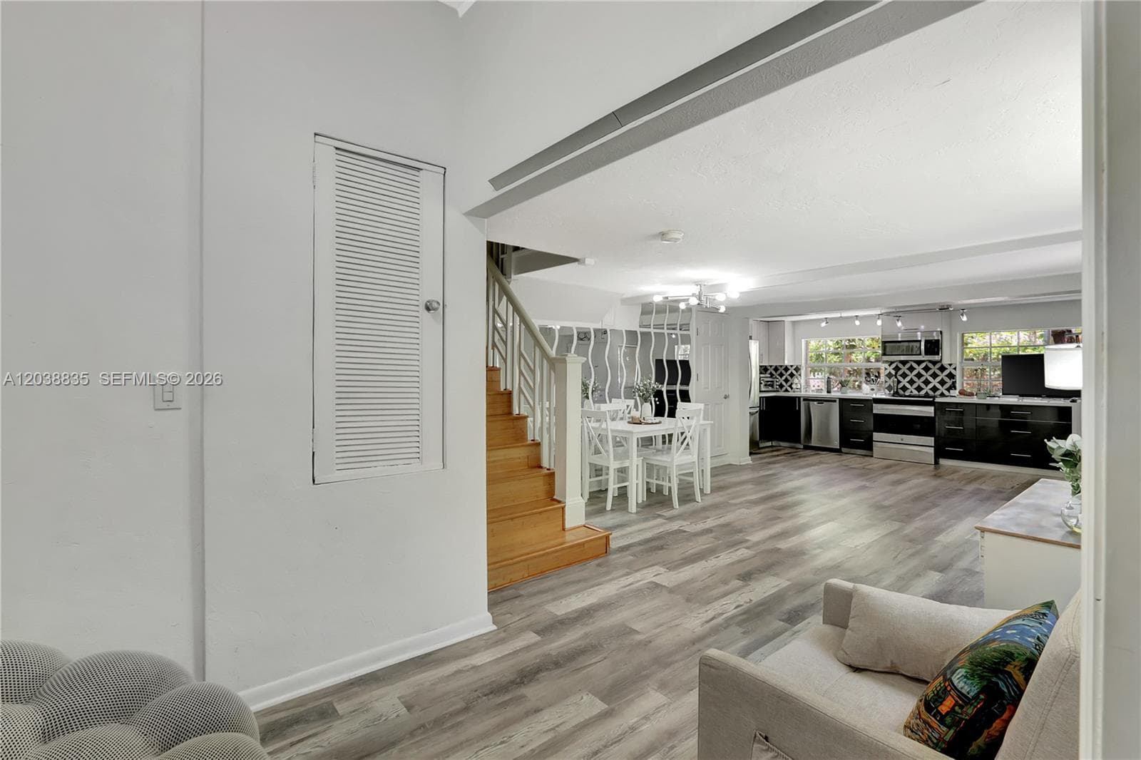 3375 SW 29th Ter, Miami, FL 33133 — zdjęcie 5