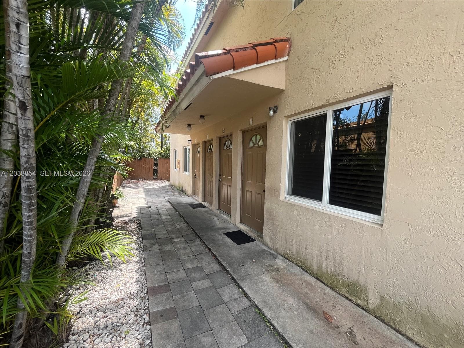 1419 SW 22nd Ave, Miami, FL 33145 — zdjęcie 2