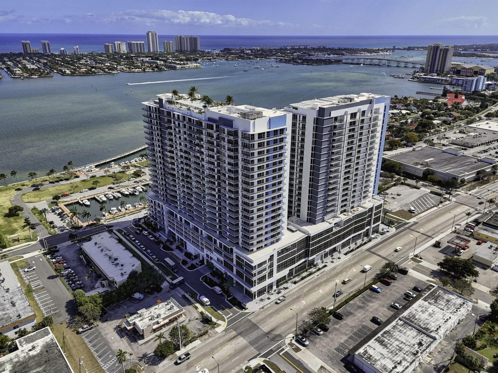 220 Lake Shore Drive # 613, Lake Park, FL 33403 — zdjęcie 2