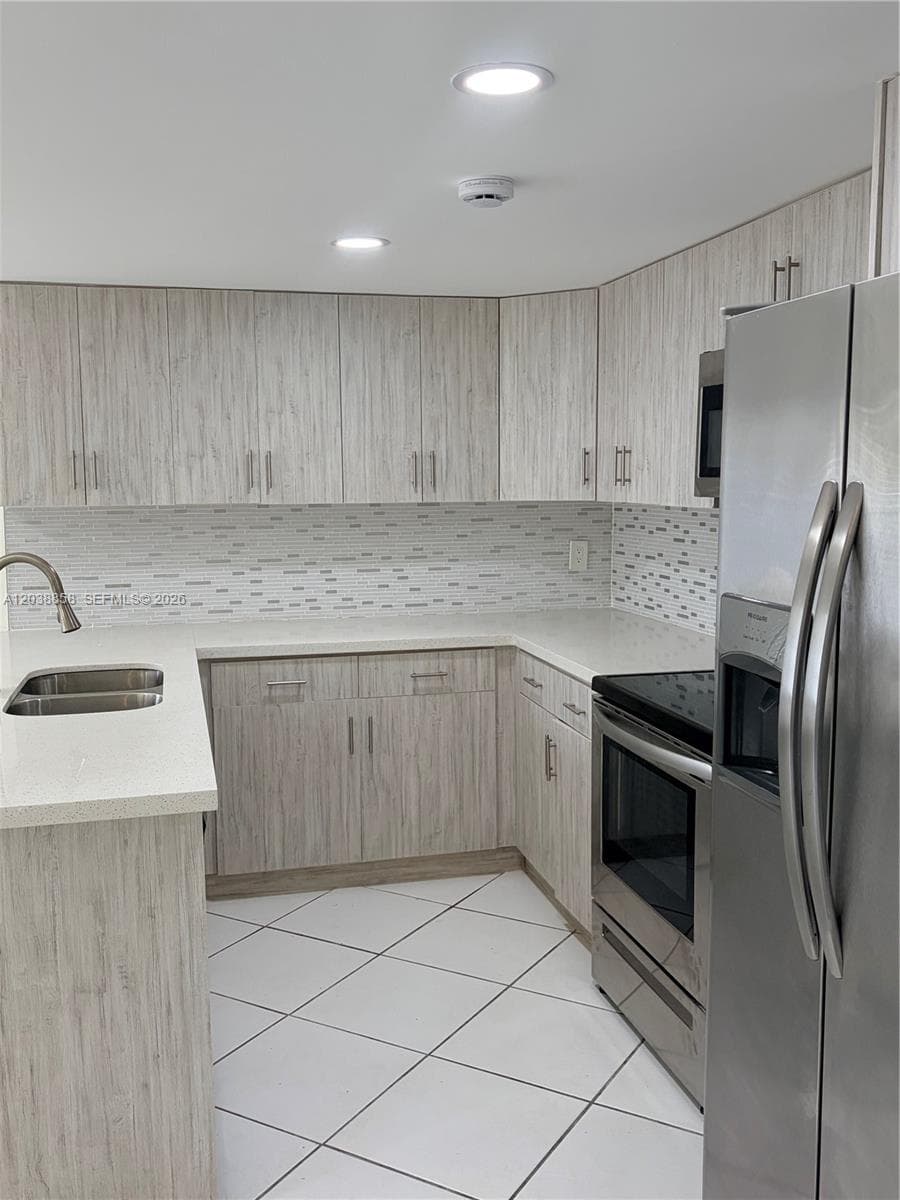 4705 SW 62nd Ave # 104, Davie, FL 33314 — zdjęcie 3