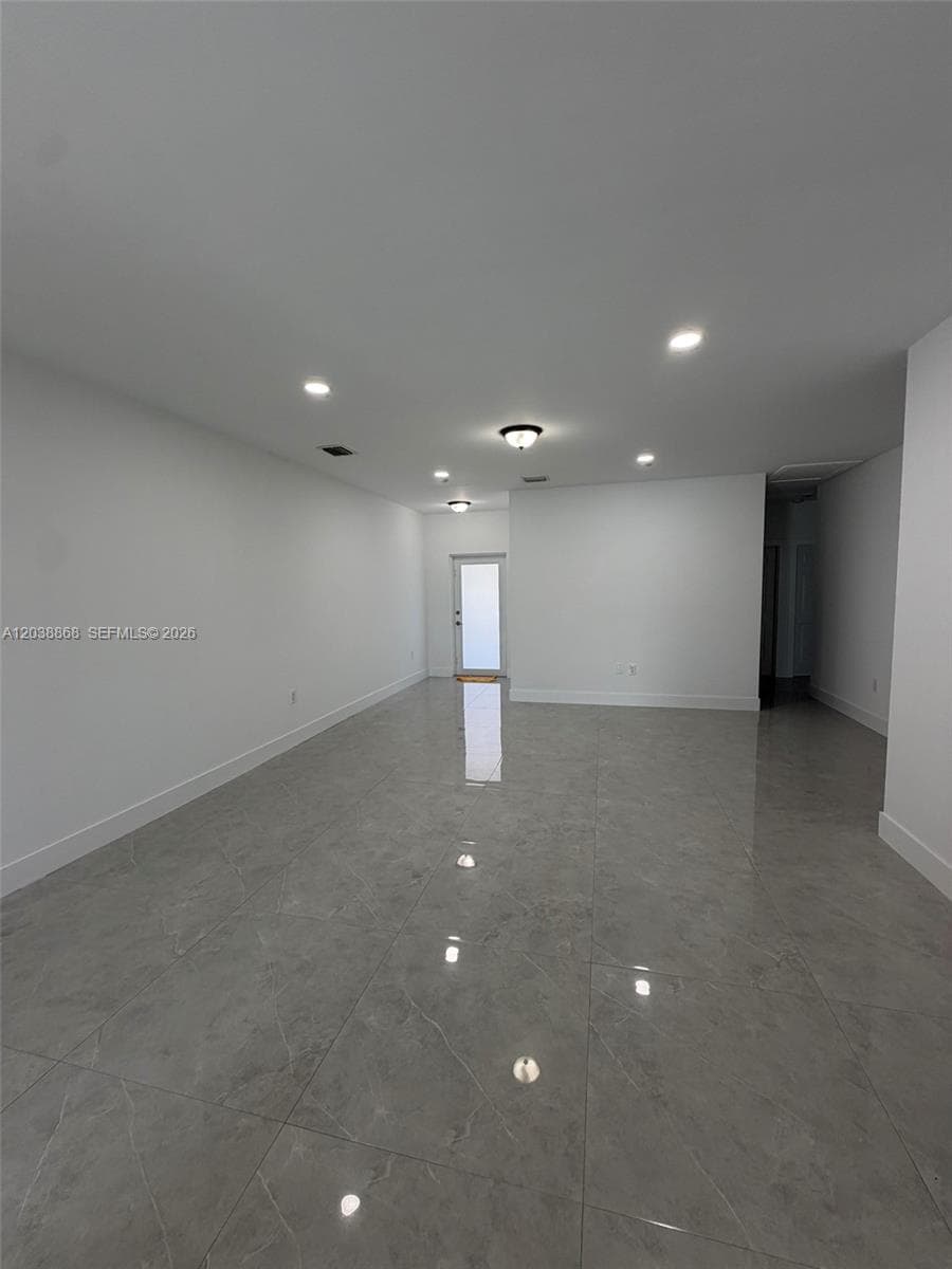 12080 & 12090 SW 213th St, Miami, FL 33177 — zdjęcie 5